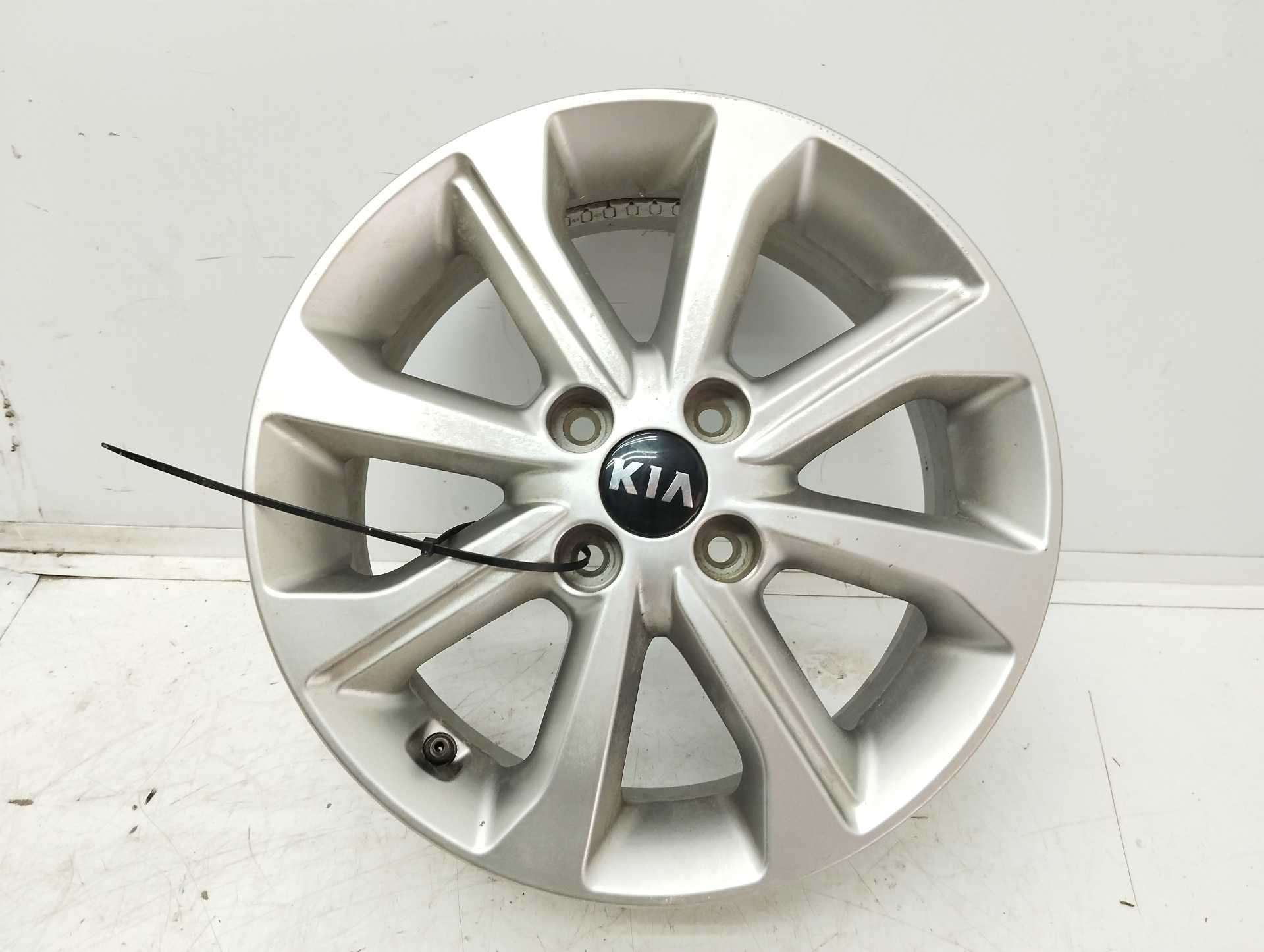 Recambio de llanta para kia stonic (ybcuv) business referencia OEM IAM 6.0JX15 52910H8400 