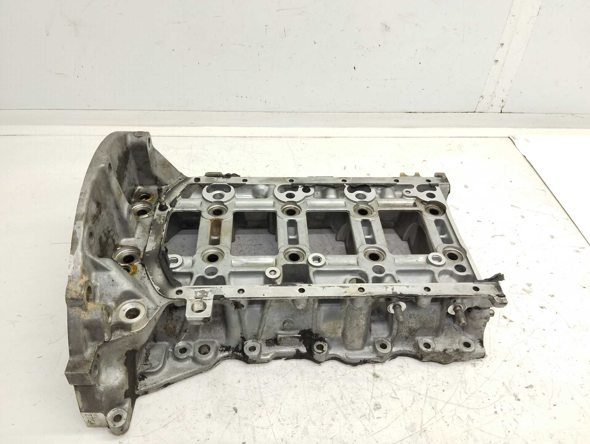 Recambio de sobrecarter para ford transit connect kombi trend largo referencia OEM IAM 9685737310  