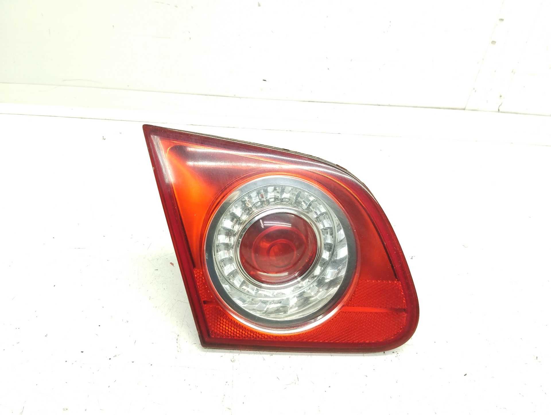 Recambio de piloto porton trasero izquierdo para volkswagen passat berlina (3c2) highline referencia OEM IAM 3C5945093E  