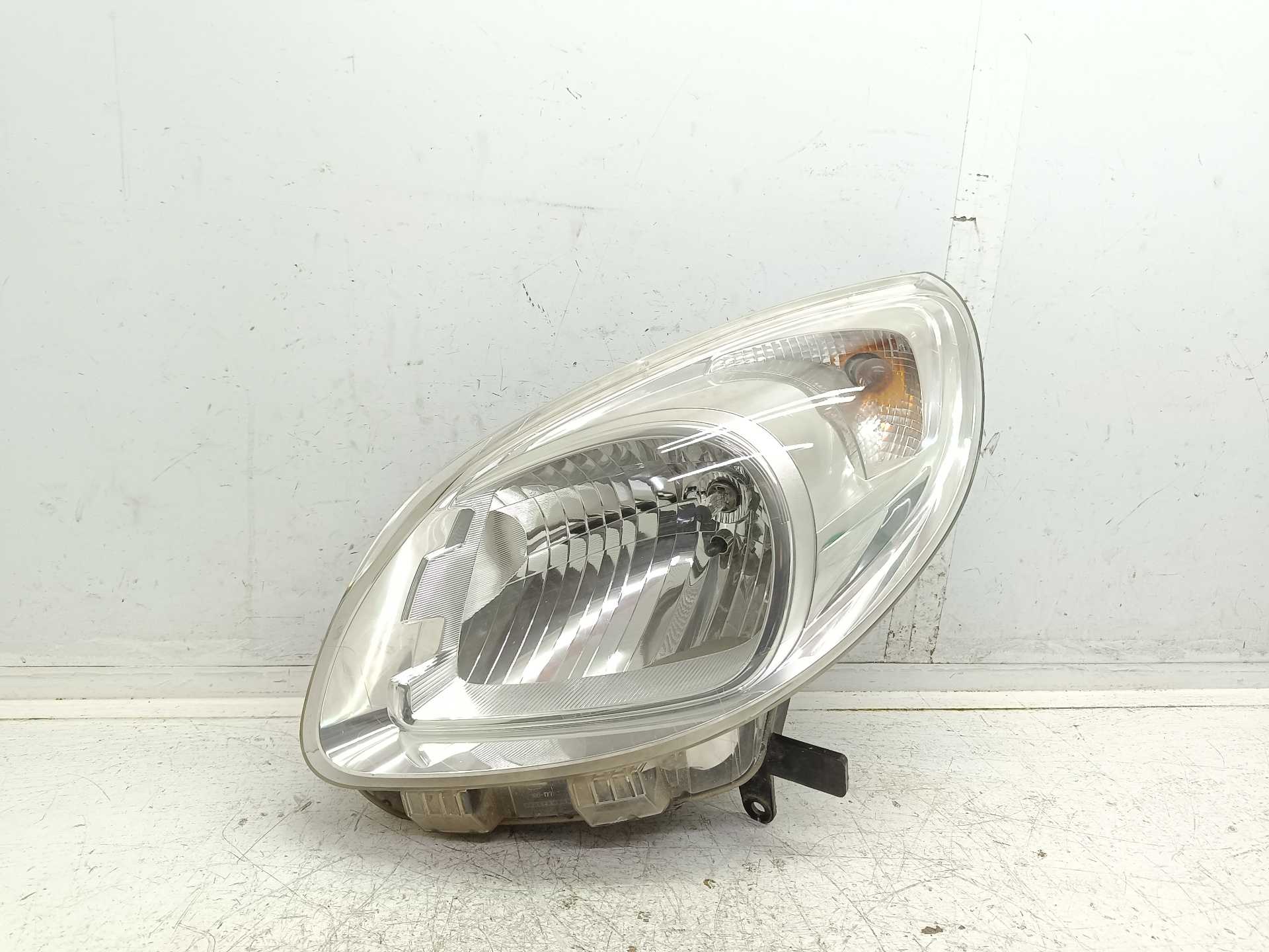 Recambio de faro izquierdo para renault kangoo profesional referencia OEM IAM 260607383R 10117766 