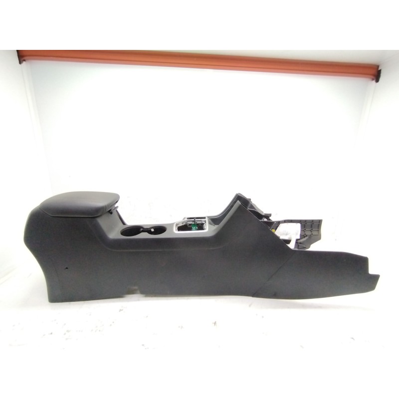 Recambio de apoyabrazos central para kia sportage business 2wd referencia OEM IAM 84611F1200  