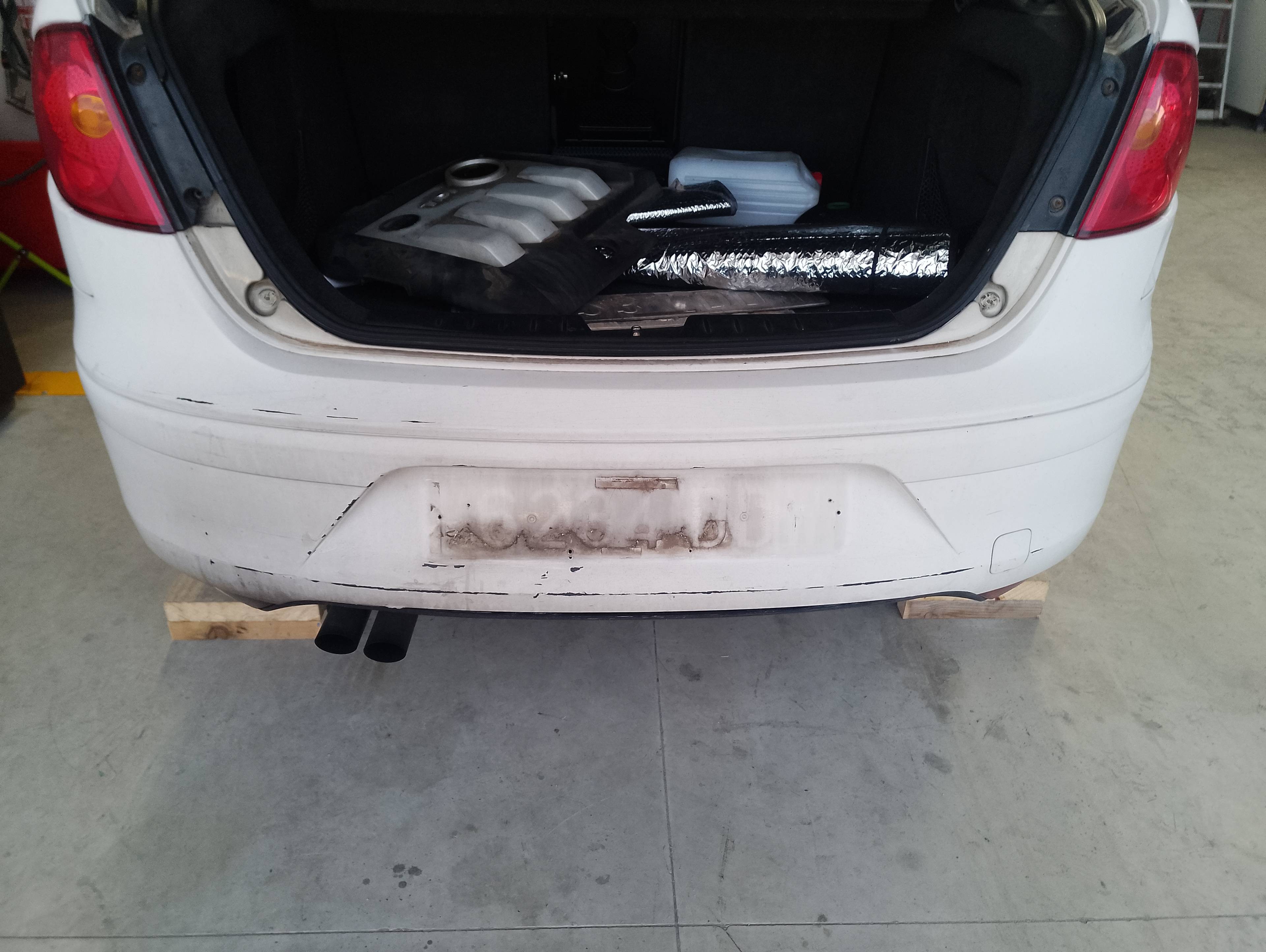 Recambio de paragolpes trasero para seat toledo (5p2) exclusive referencia OEM IAM   