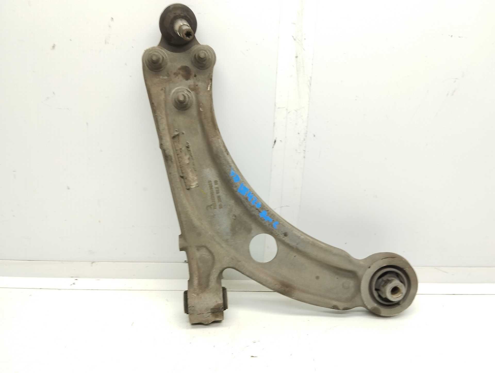 Recambio de brazo suspension inferior delantero derecho para peugeot 308 sw access referencia OEM IAM 9828081280  
