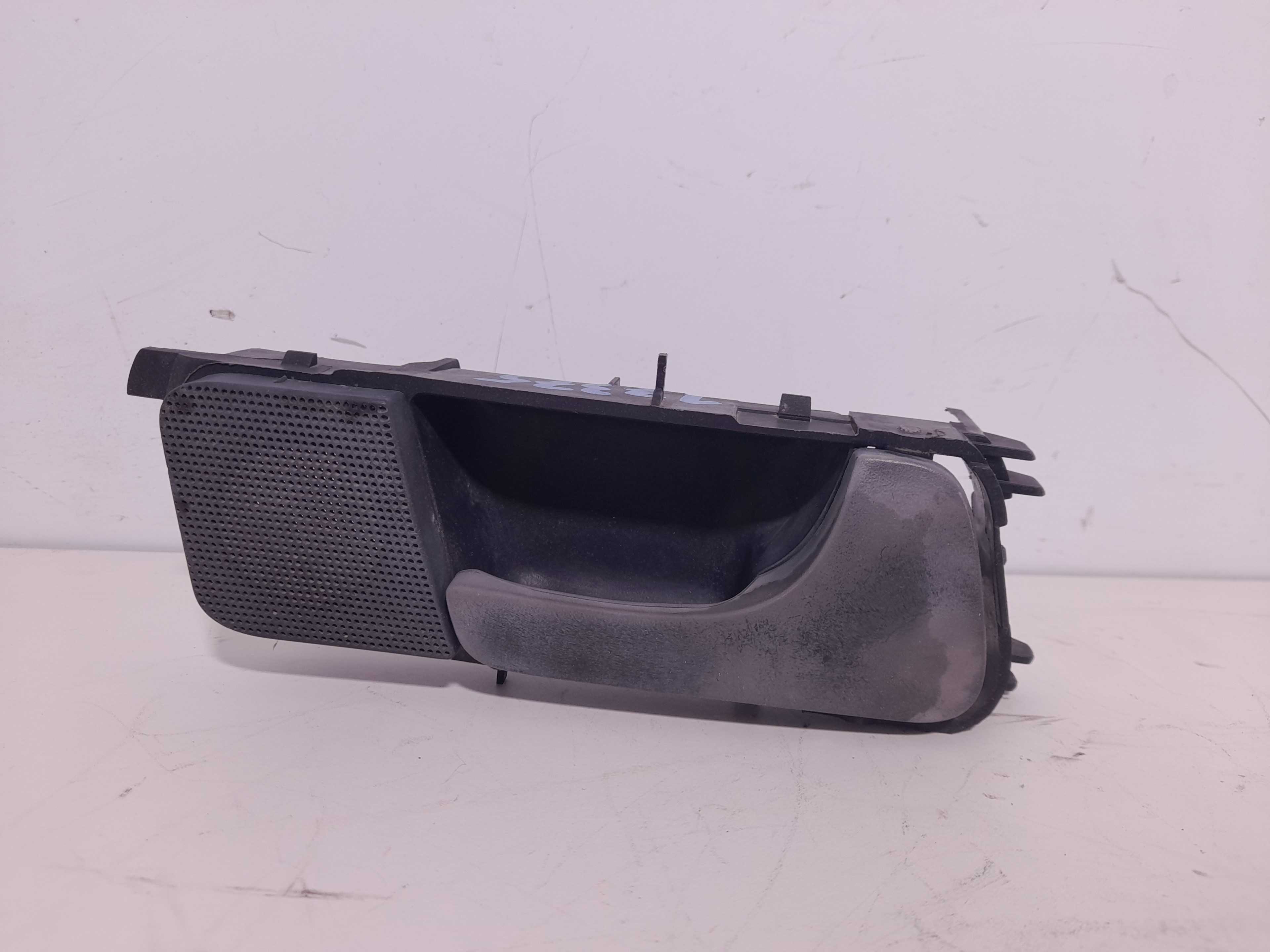 Recambio de maneta interior delantera derecha para chevrolet nubira berlina se referencia OEM IAM   