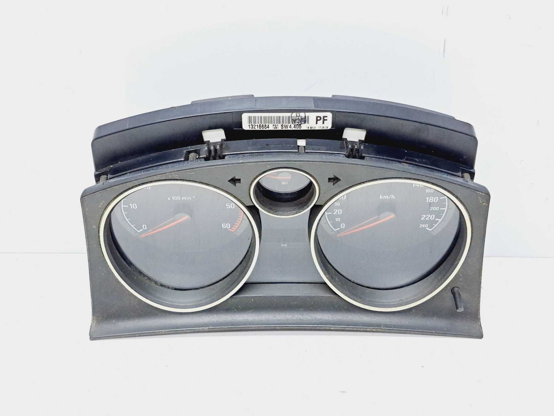 Recambio de cuadro instrumentos para opel zafira b cosmo referencia OEM IAM 13216684  
