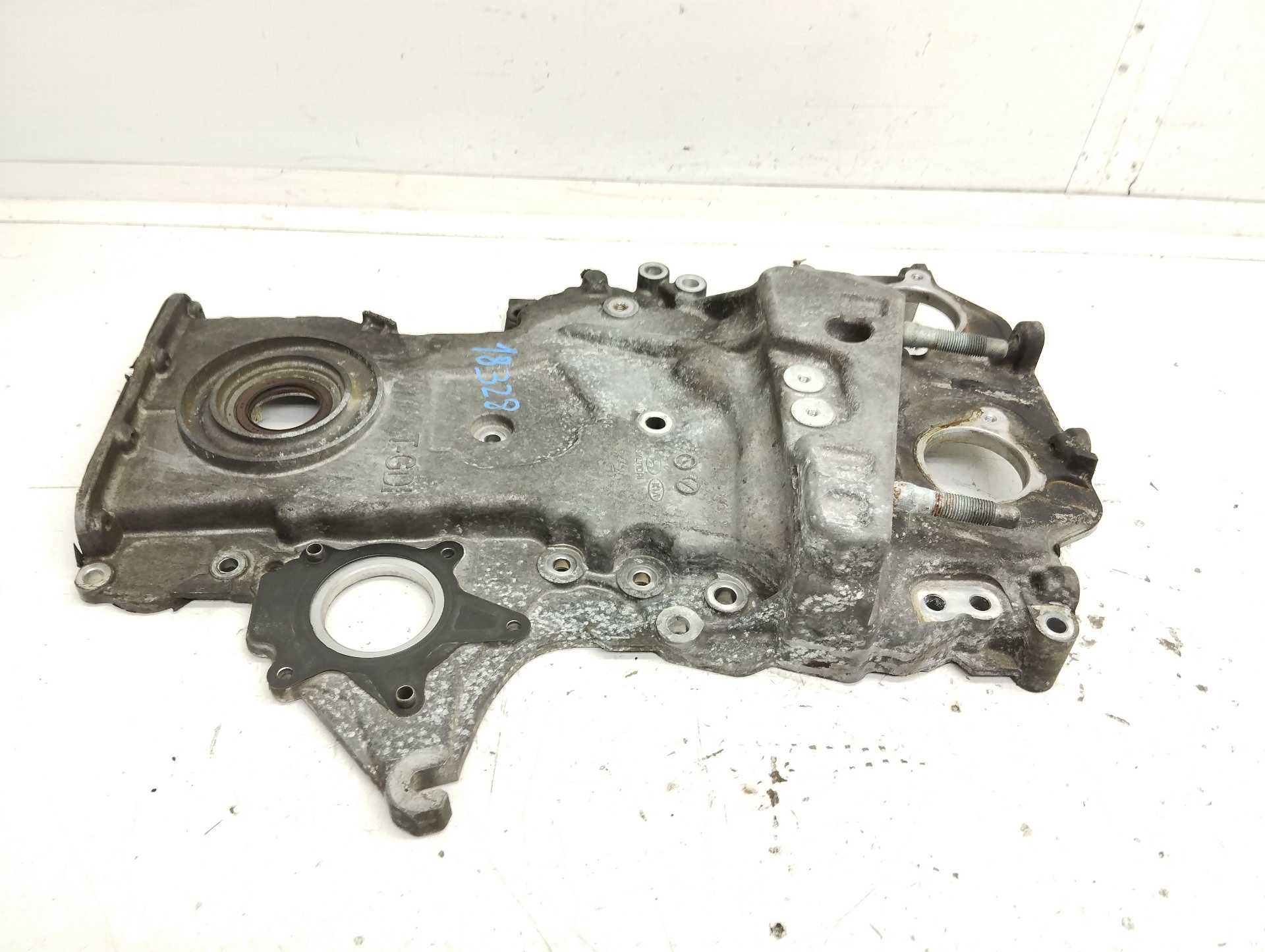 Recambio de tapa distribucion para hyundai tucson 1.6 crdi cat referencia OEM IAM 213502M820  