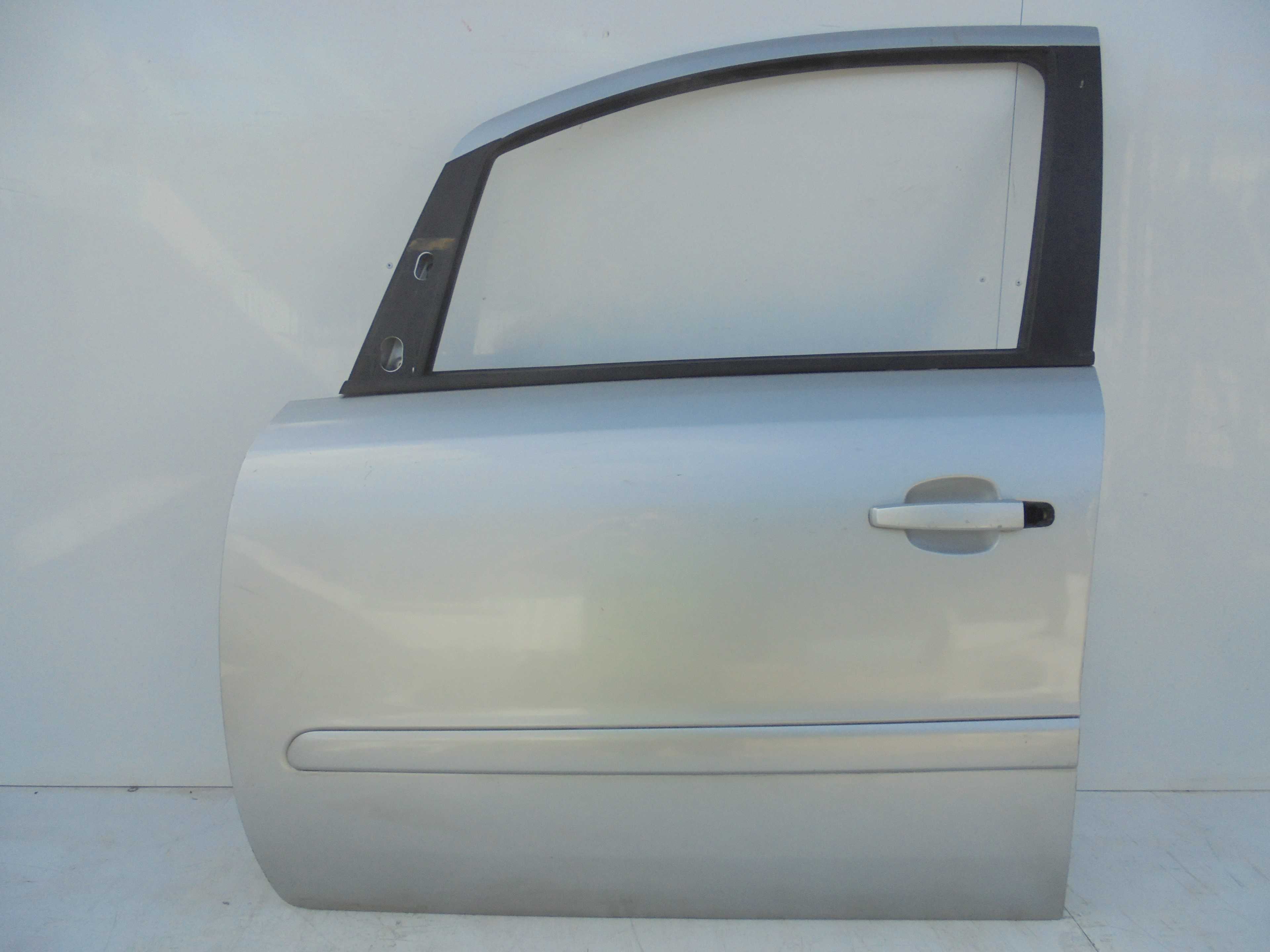 Recambio de puerta delantera izquierda para opel zafira b cosmo referencia OEM IAM   