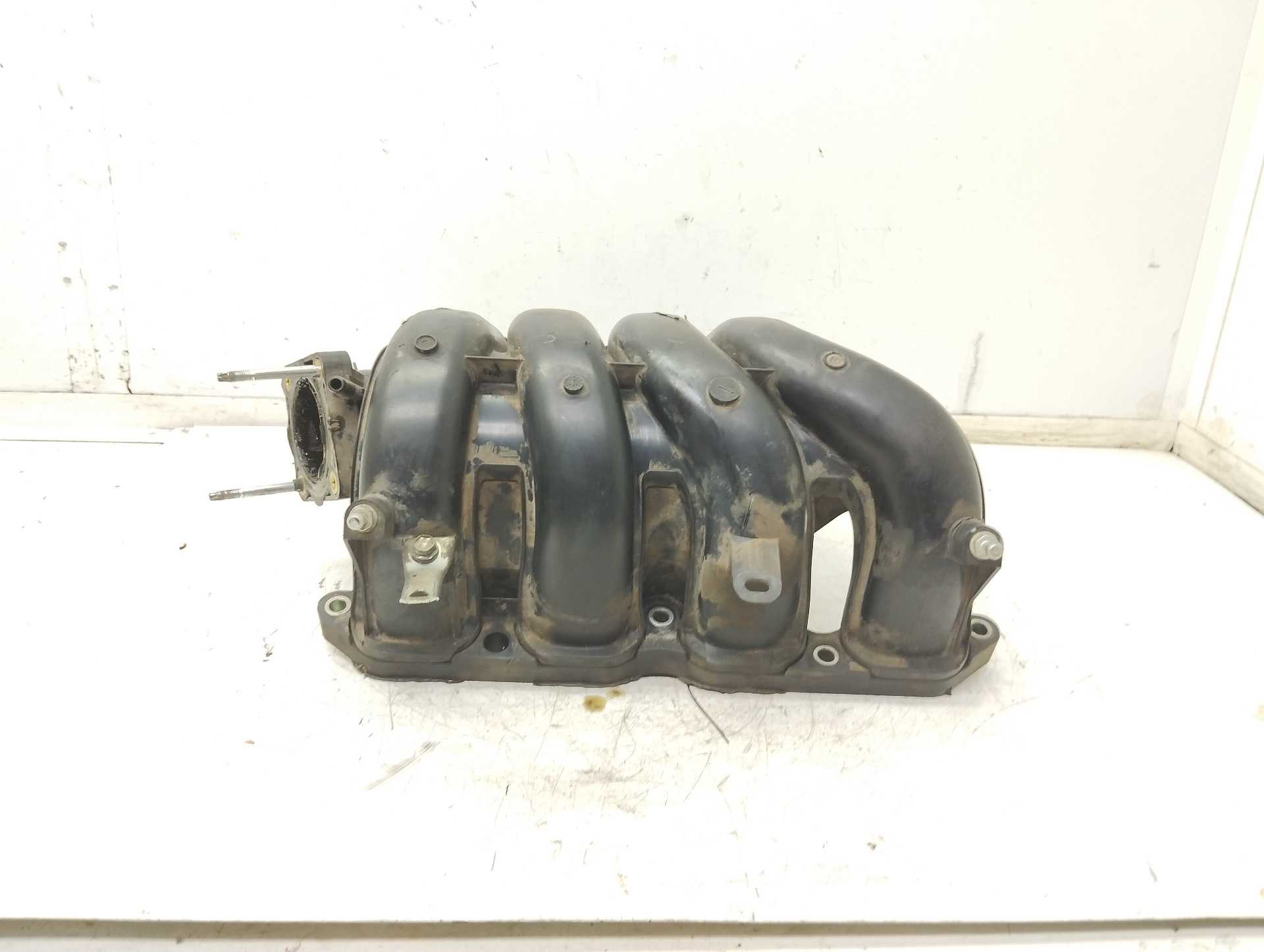 Recambio de colector admision para toyota auris 1.6 16v cat referencia OEM IAM  1712037021 