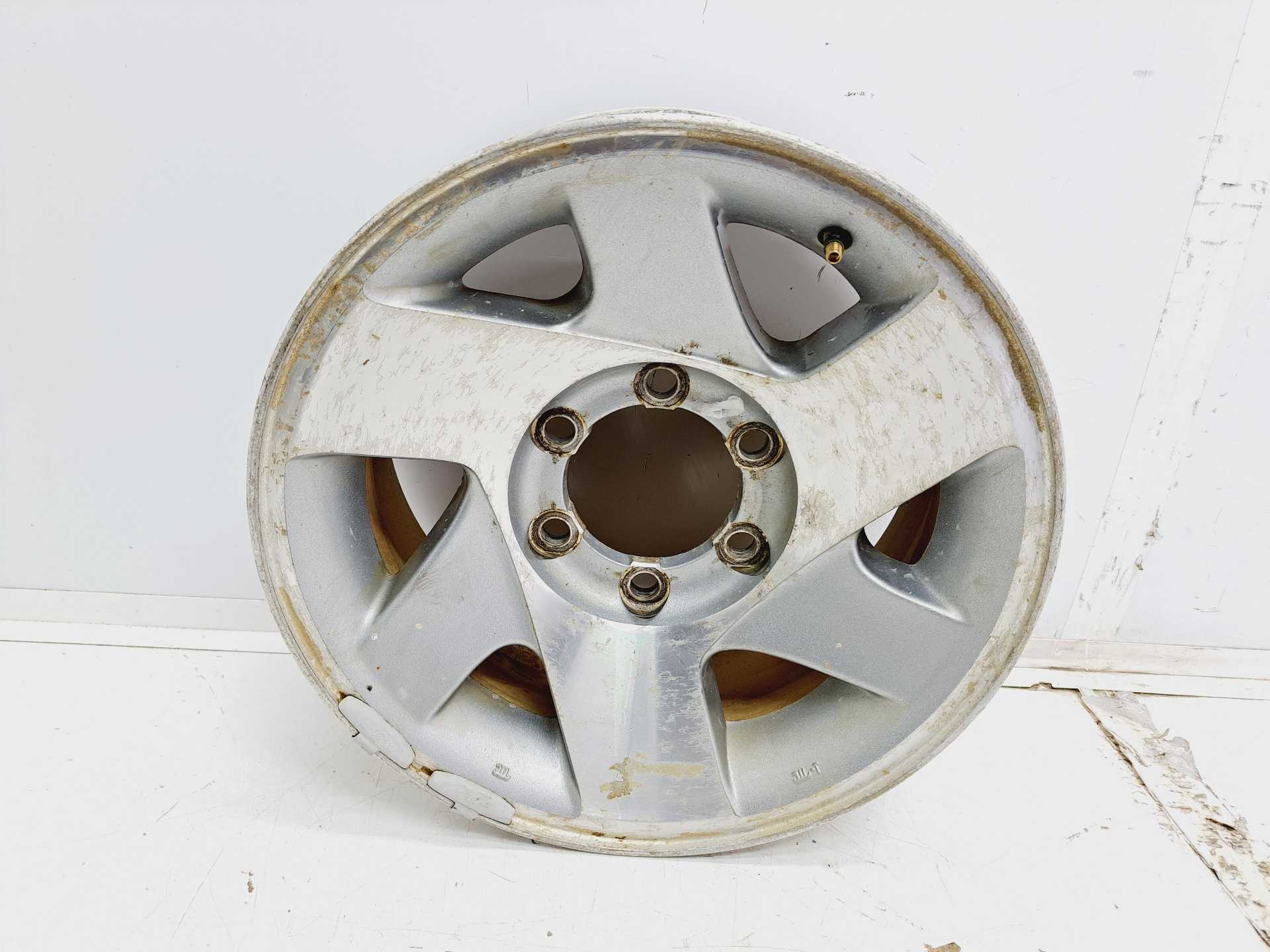 Recambio de llanta para mitsubishi l 200 (k6/7) 2.5 td cat referencia OEM IAM R16  