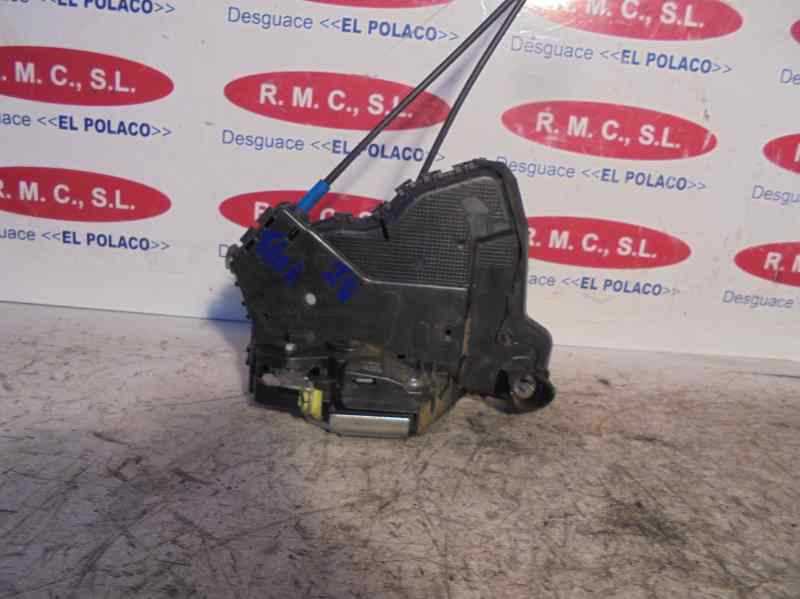 Recambio de cerradura puerta delantera izquierda para toyota auris 1.4 turbodiesel cat referencia OEM IAM 6904042241  