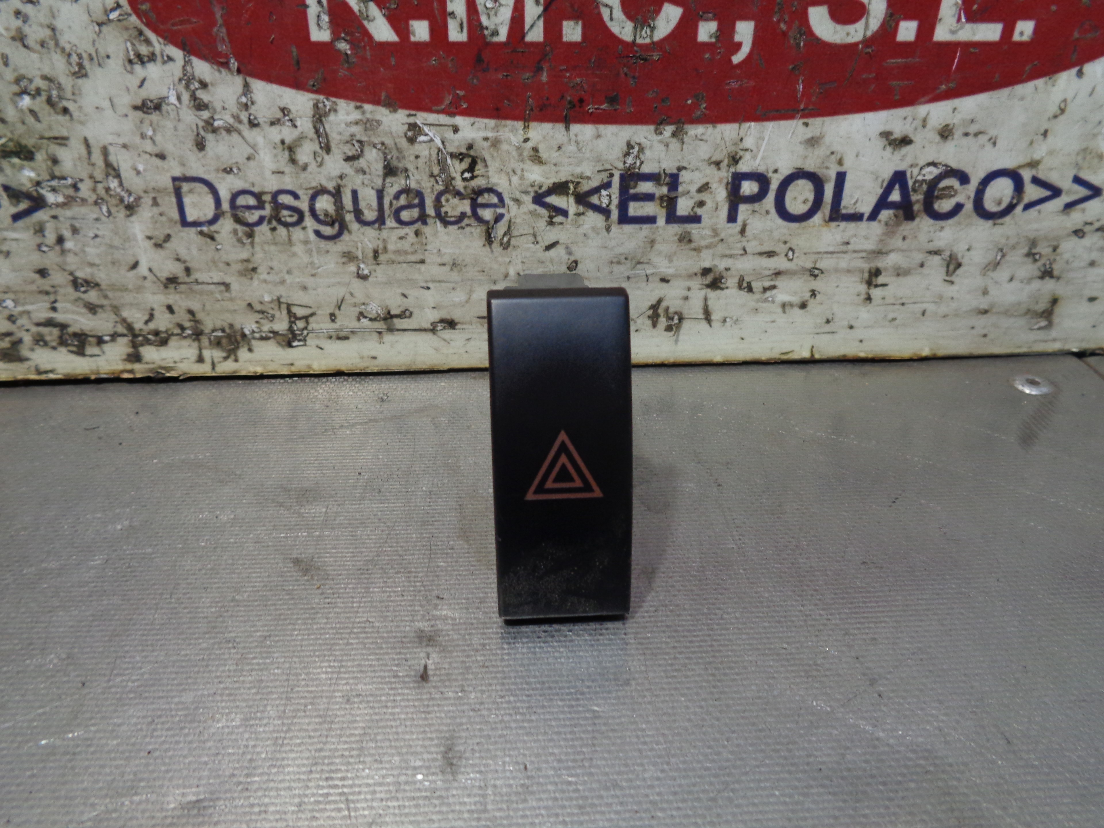 Recambio de mando warning para daewoo nubira berlina se referencia OEM IAM 864W0140  