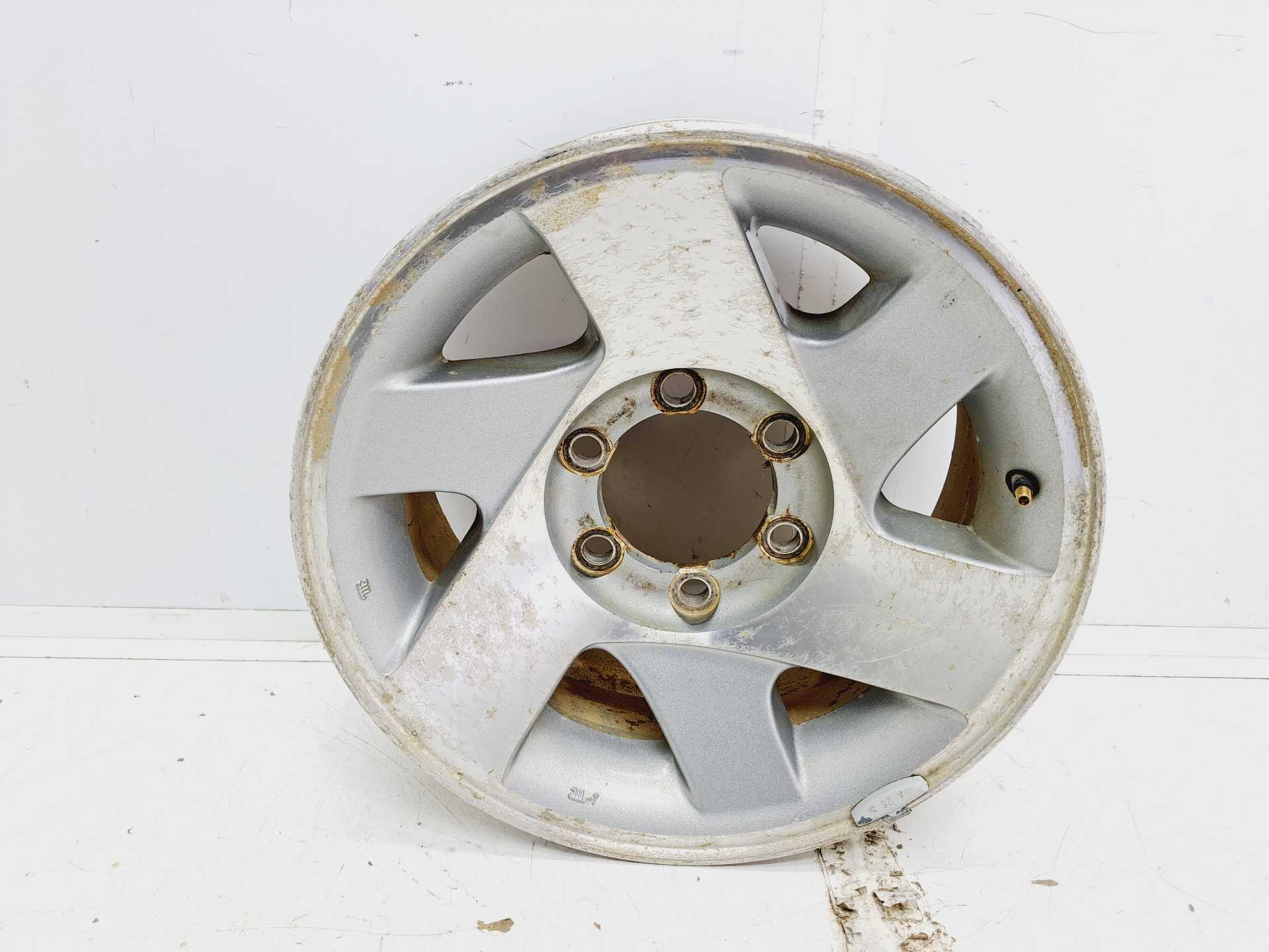 Recambio de llanta para mitsubishi l 200 (k6/7) 2.5 td cat referencia OEM IAM R16  