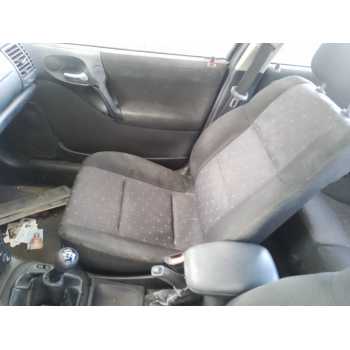 ASIENTO DELANTERO DERECHO 