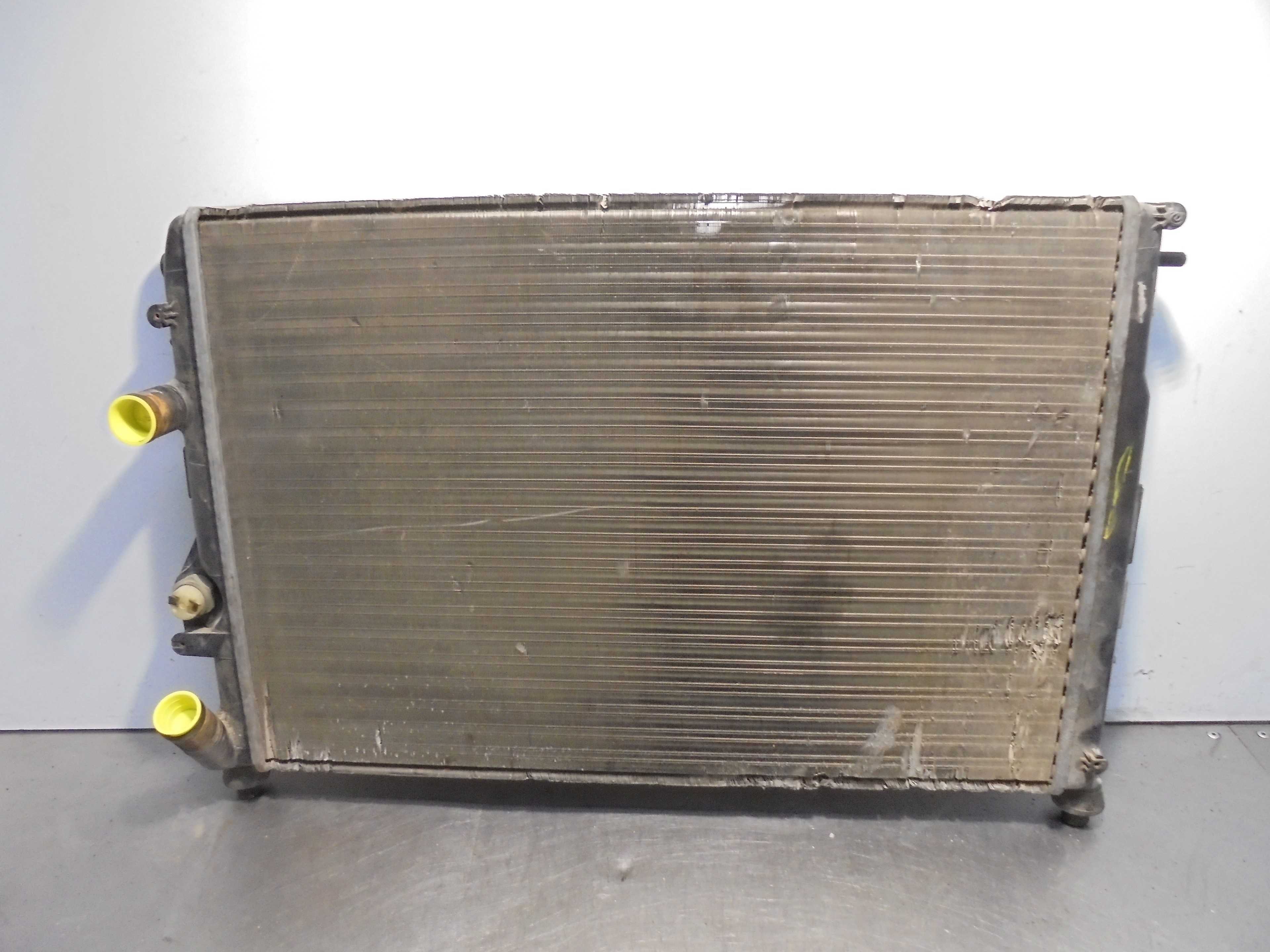 Recambio de radiador agua para renault megane i classic (la0) 1.9 dti alize referencia OEM IAM 7700425842 VALEO 