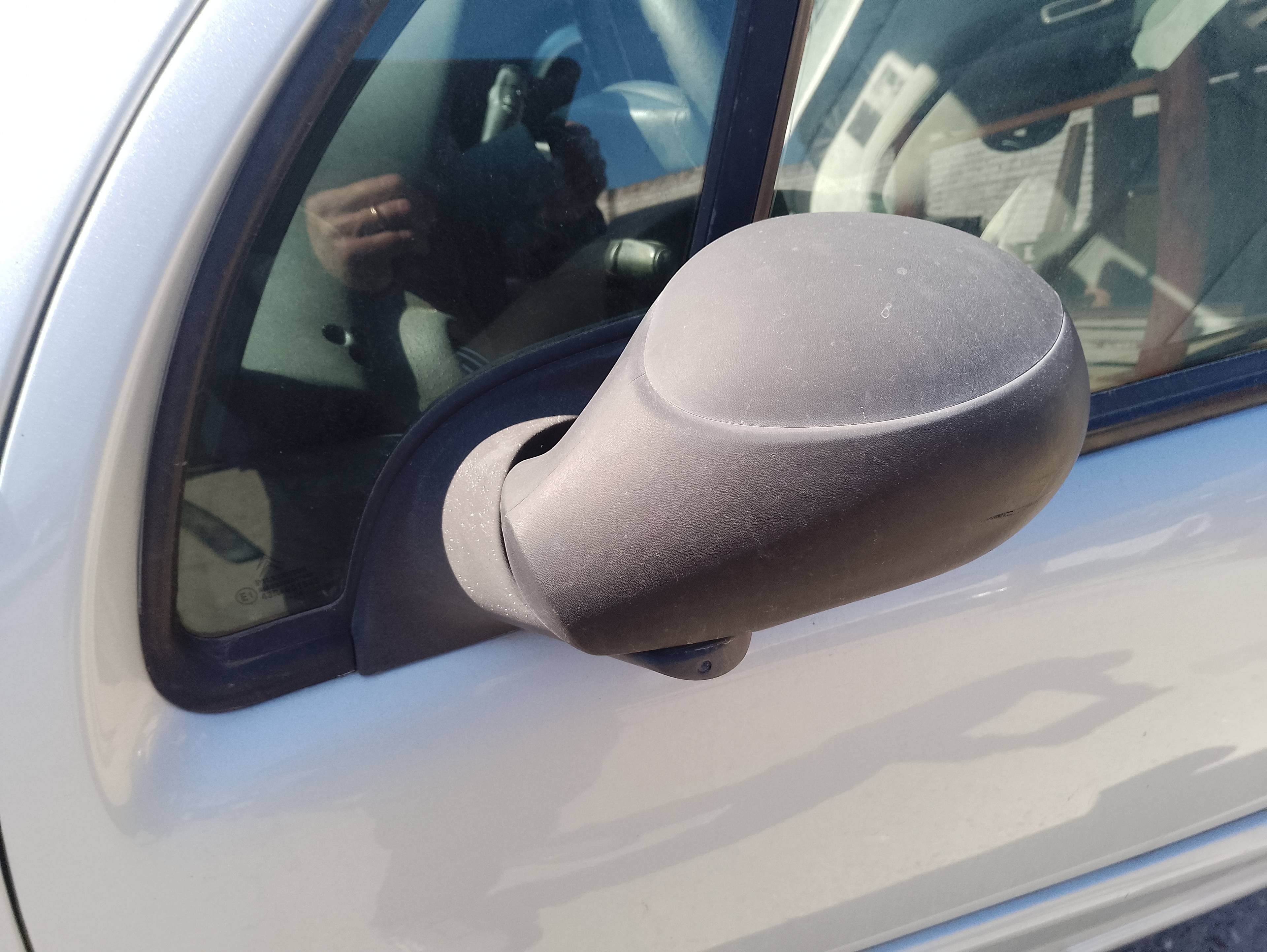 Recambio de retrovisor izquierdo para citroën c3 1.4 hdi audace referencia OEM IAM   
