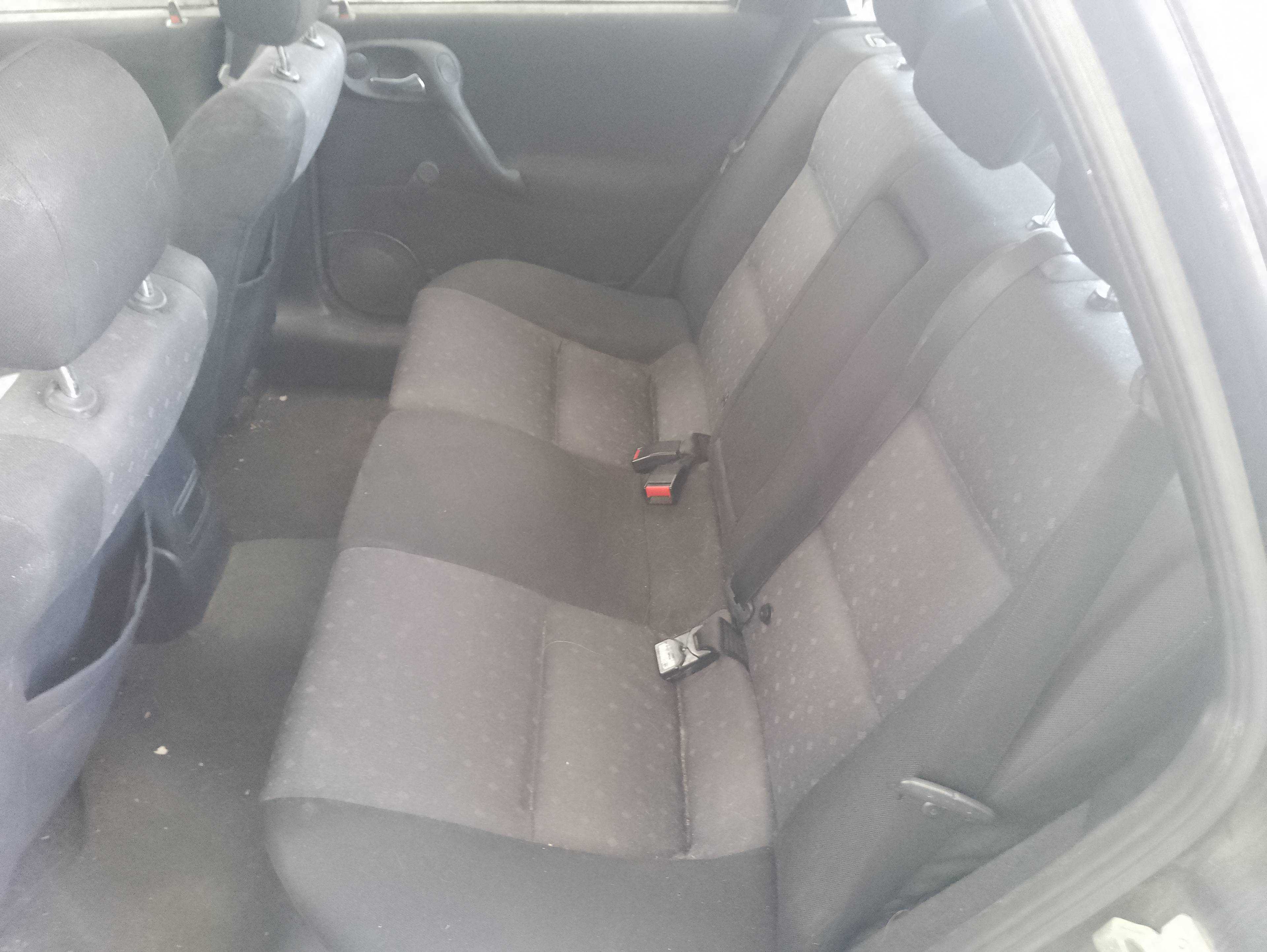 Recambio de asientos traseros para opel vectra b berlina básico referencia OEM IAM   