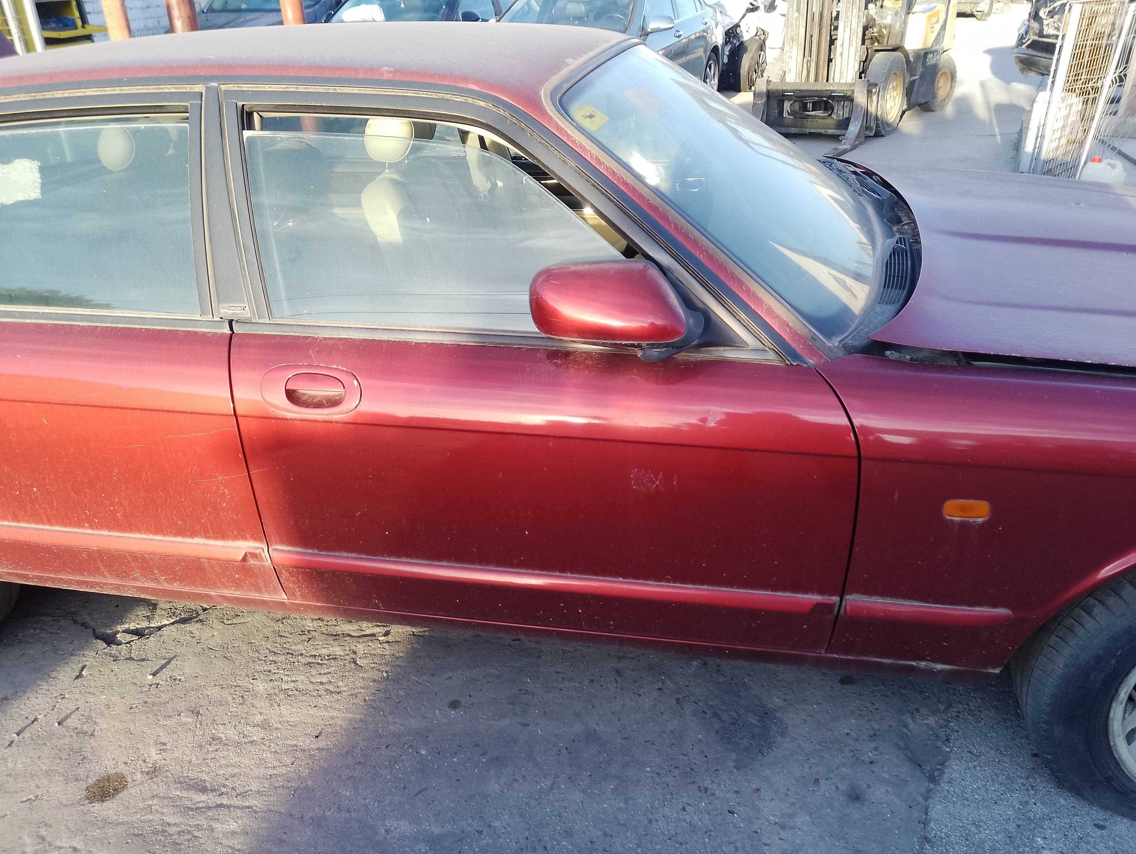 Recambio de puerta delantera derecha para jaguar xj6/12 3.2 xj sport referencia OEM IAM   