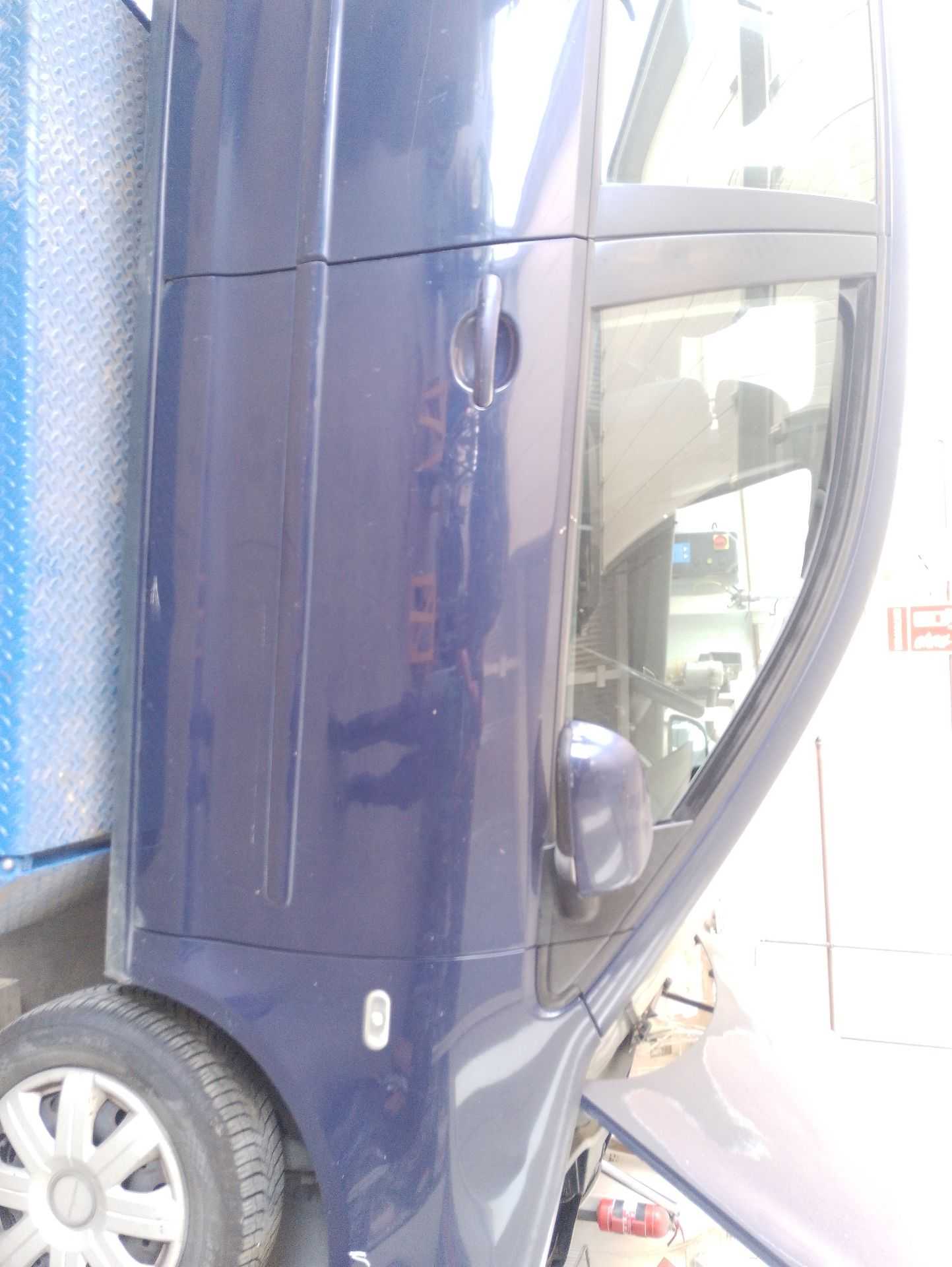 Recambio de puerta delantera derecha para volkswagen polo iv (9n_, 9a_) 1.4 16v referencia OEM IAM 6Q4831056P  