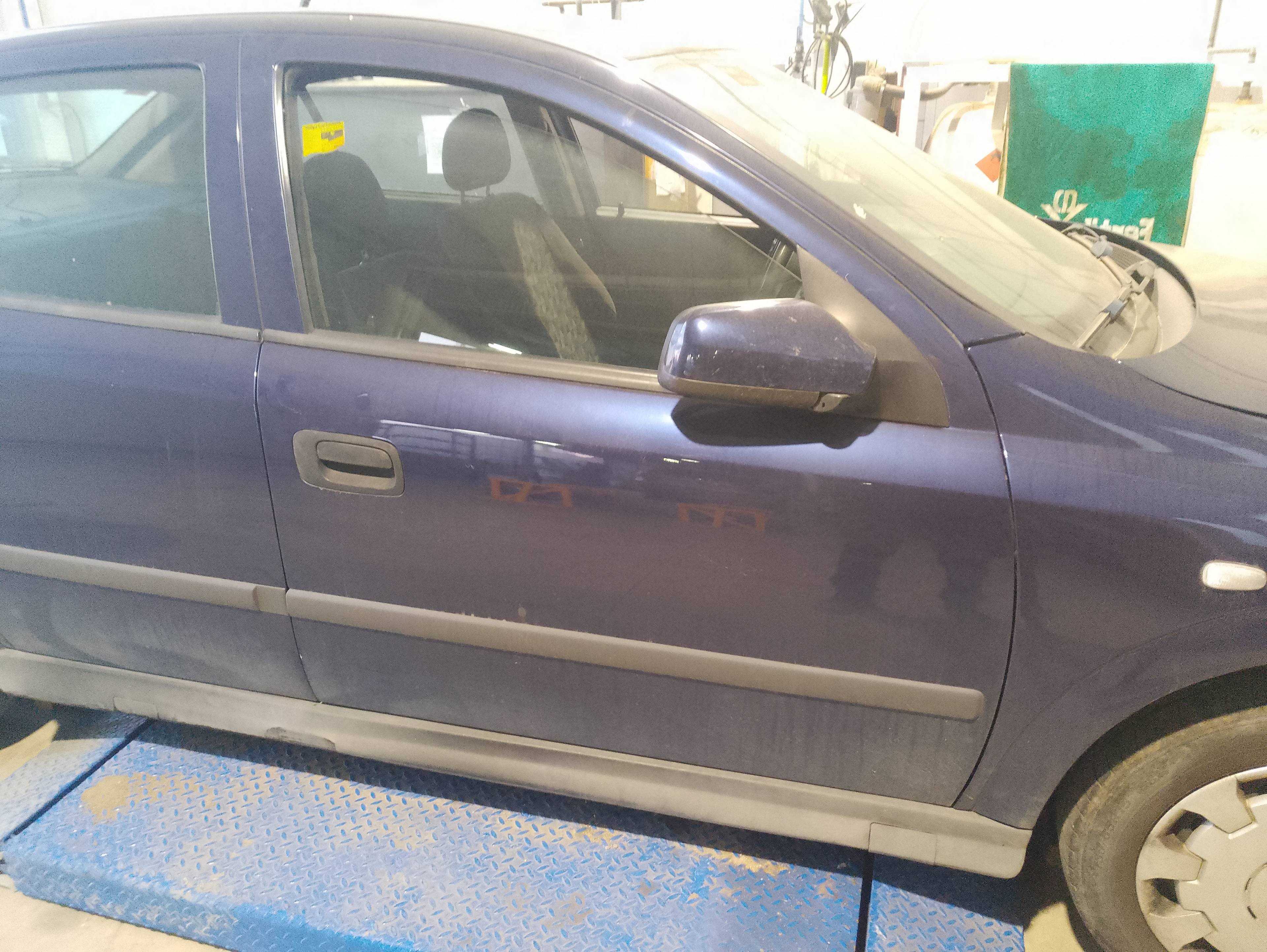Recambio de puerta delantera derecha para opel astra g berlina club referencia OEM IAM   