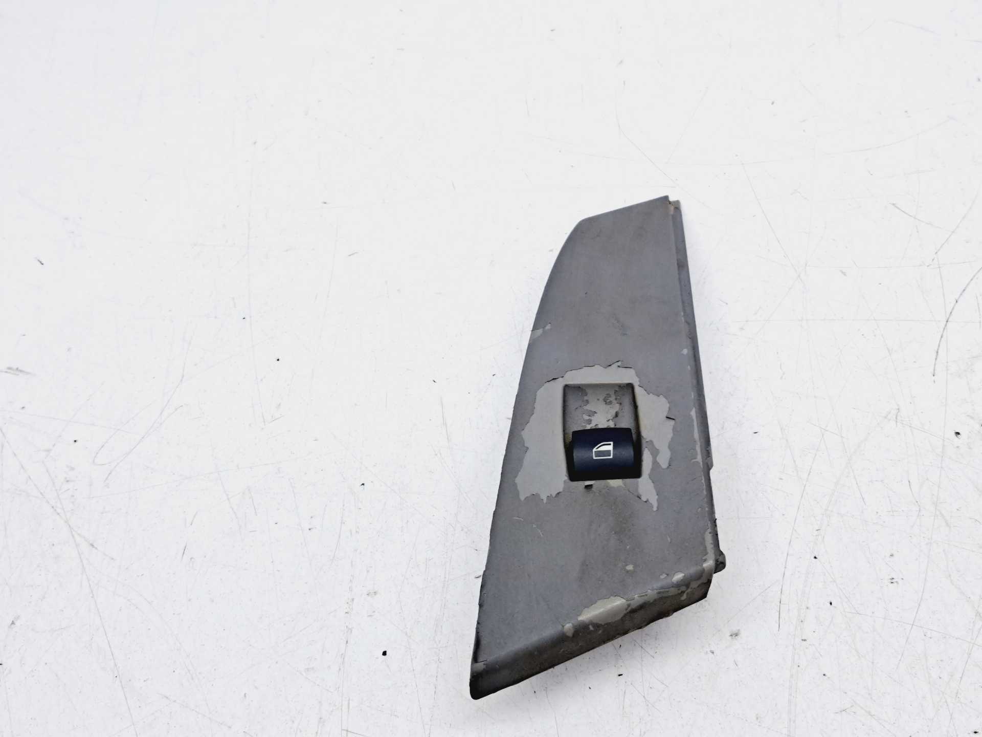 Recambio de mando elevalunas delantero derecho para bmw serie 5 berlina (e60) 530i referencia OEM IAM 613169222449  