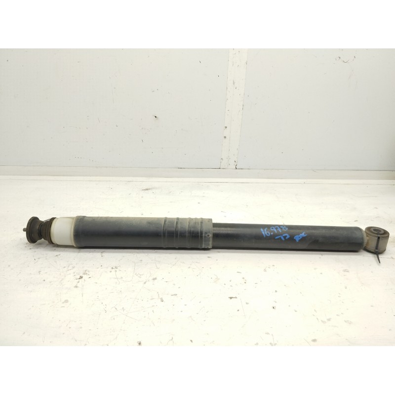 Recambio de amortiguador trasero izquierdo para renault captur 1.5 dci diesel fap referencia OEM IAM 562107338R  