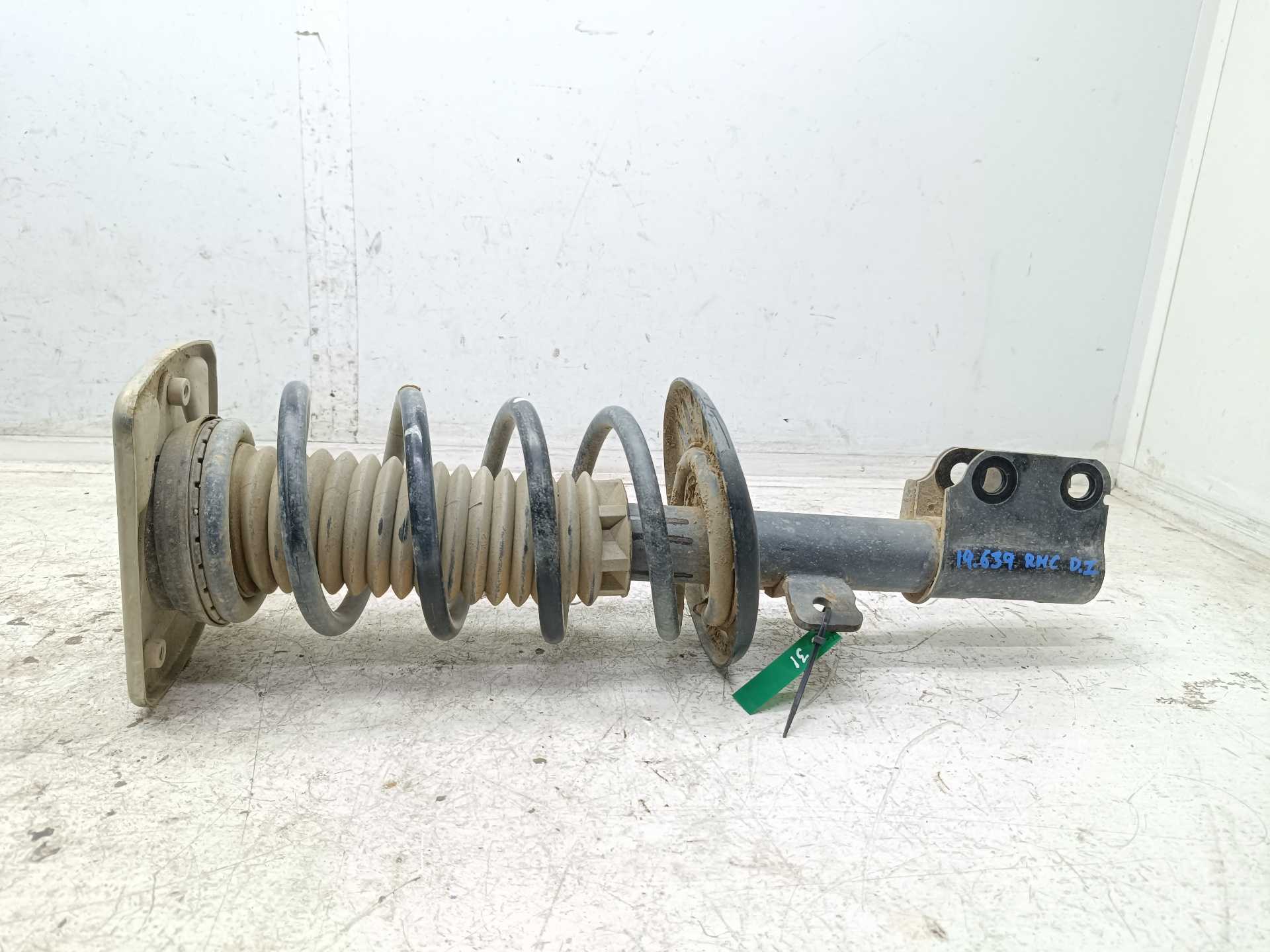 Recambio de amortiguador delantero izquierdo para opel vivaro furgón l express referencia OEM IAM 9821596680  