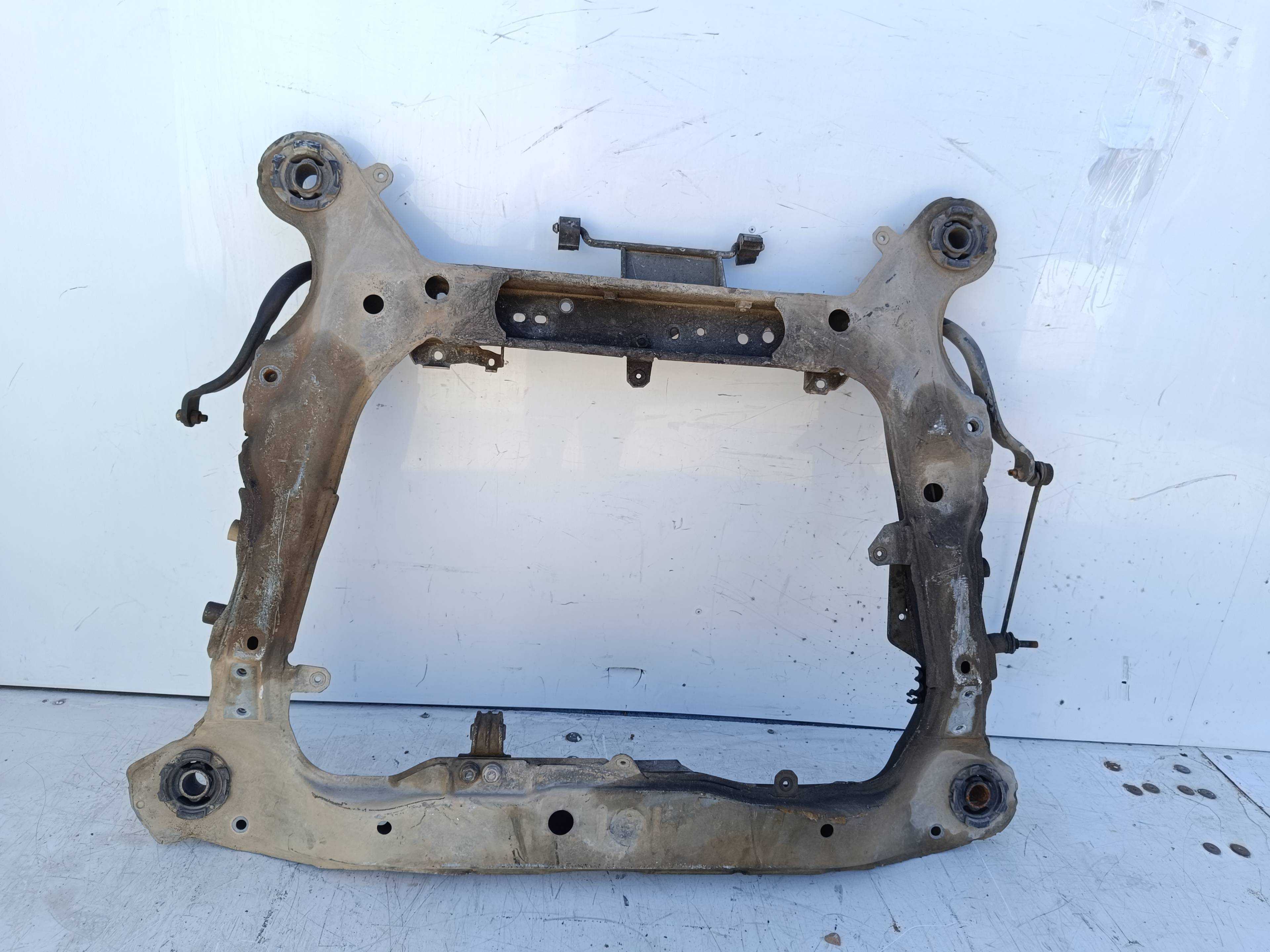 Recambio de cuna motor para volvo xc90 2.4 diesel cat referencia OEM IAM   