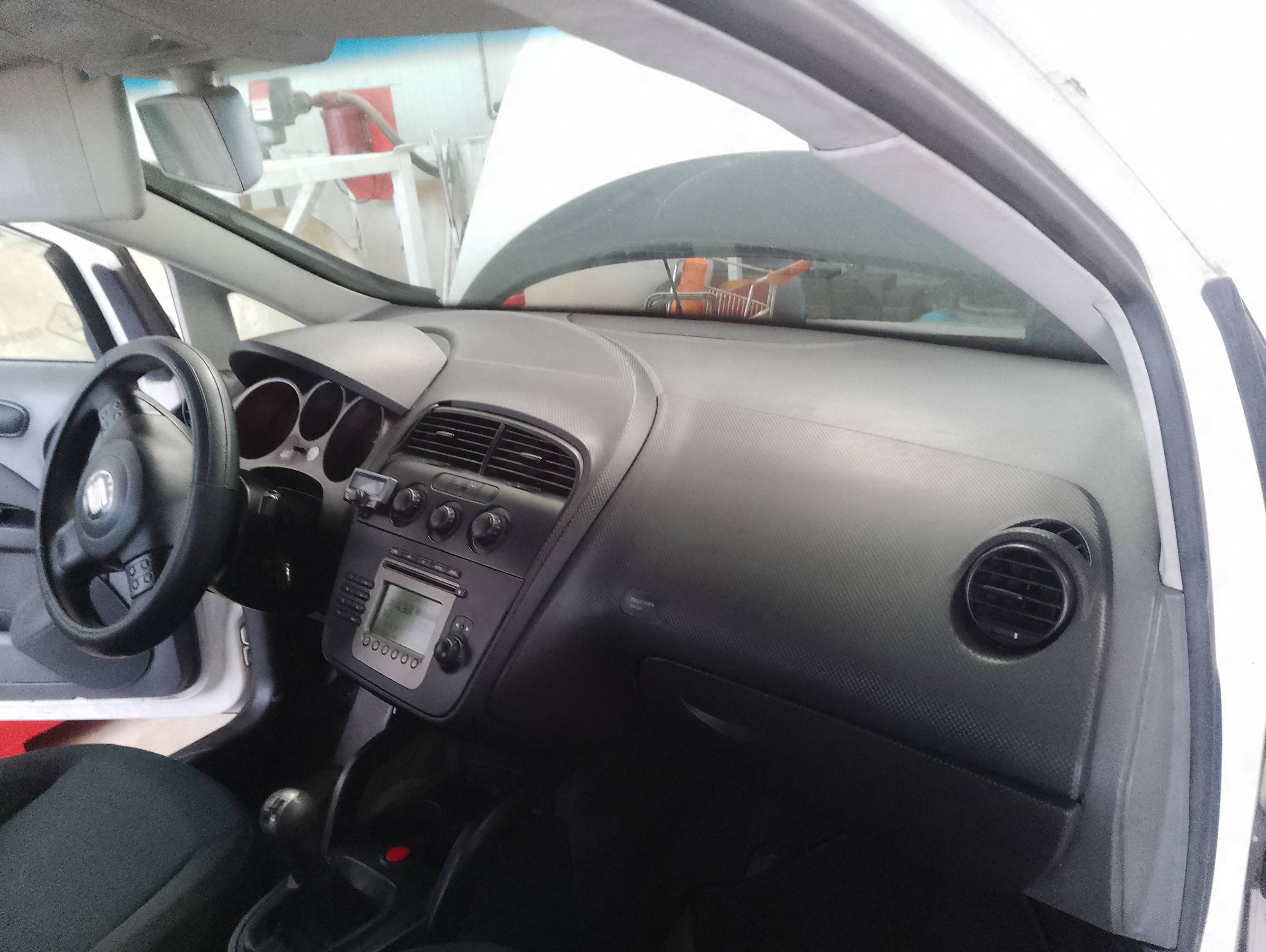 Recambio de salpicadero para seat toledo (5p2) exclusive referencia OEM IAM   