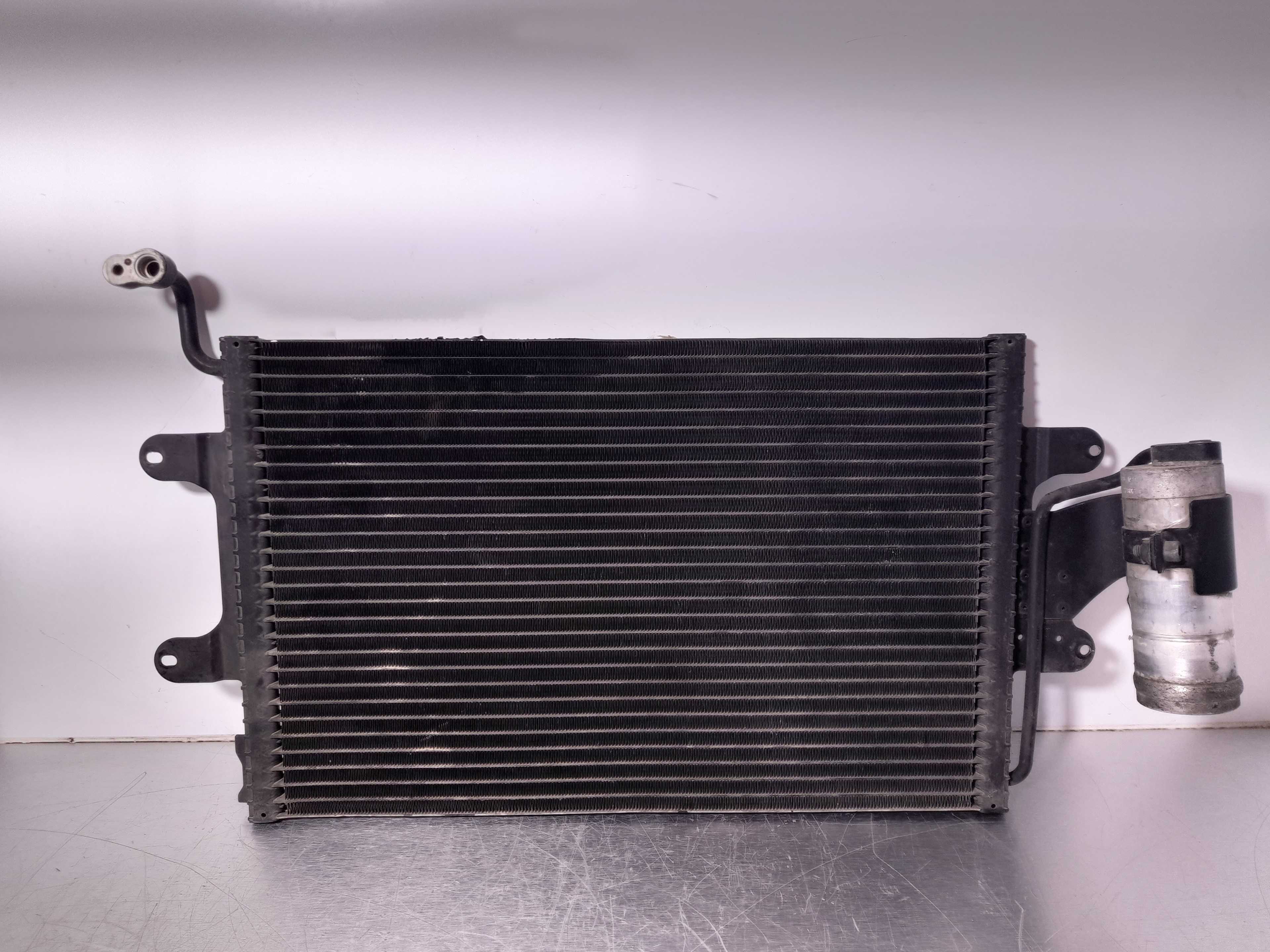 Recambio de condensador / radiador aire acondicionado para seat ibiza (6k1) select referencia OEM IAM 6K0820411  