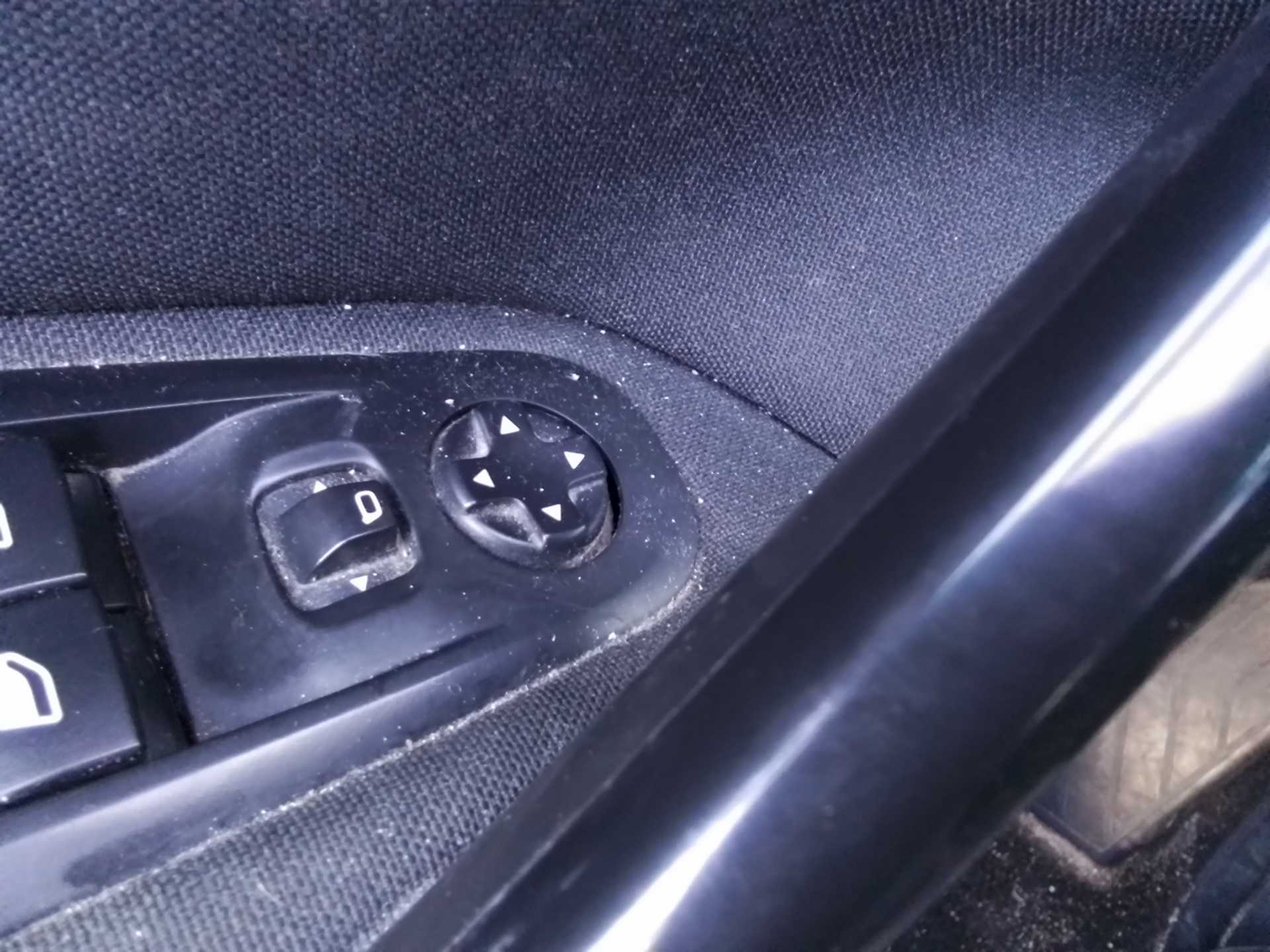 Recambio de mando retrovisor para peugeot 308 sw access referencia OEM IAM   