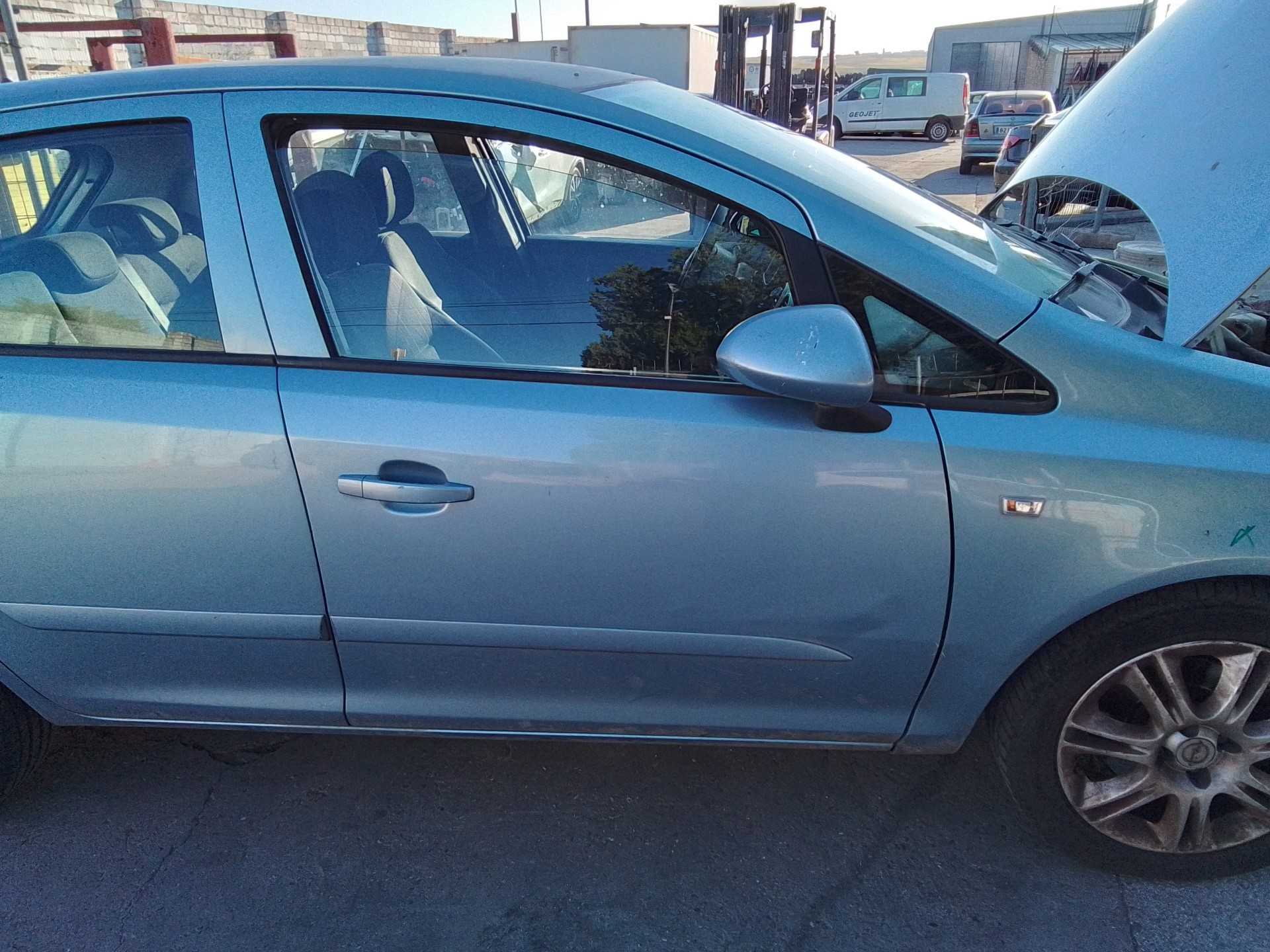 Recambio de puerta delantera derecha para opel corsa d cosmo referencia OEM IAM   