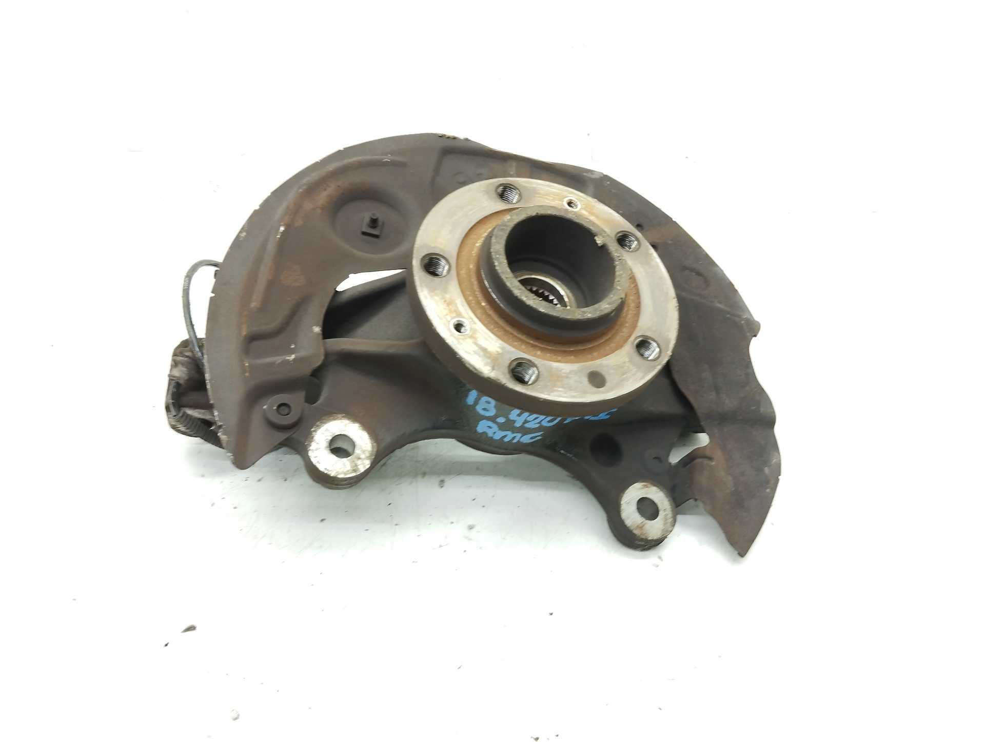 Recambio de mangueta delantera izquierda para peugeot 308 sw access referencia OEM IAM   