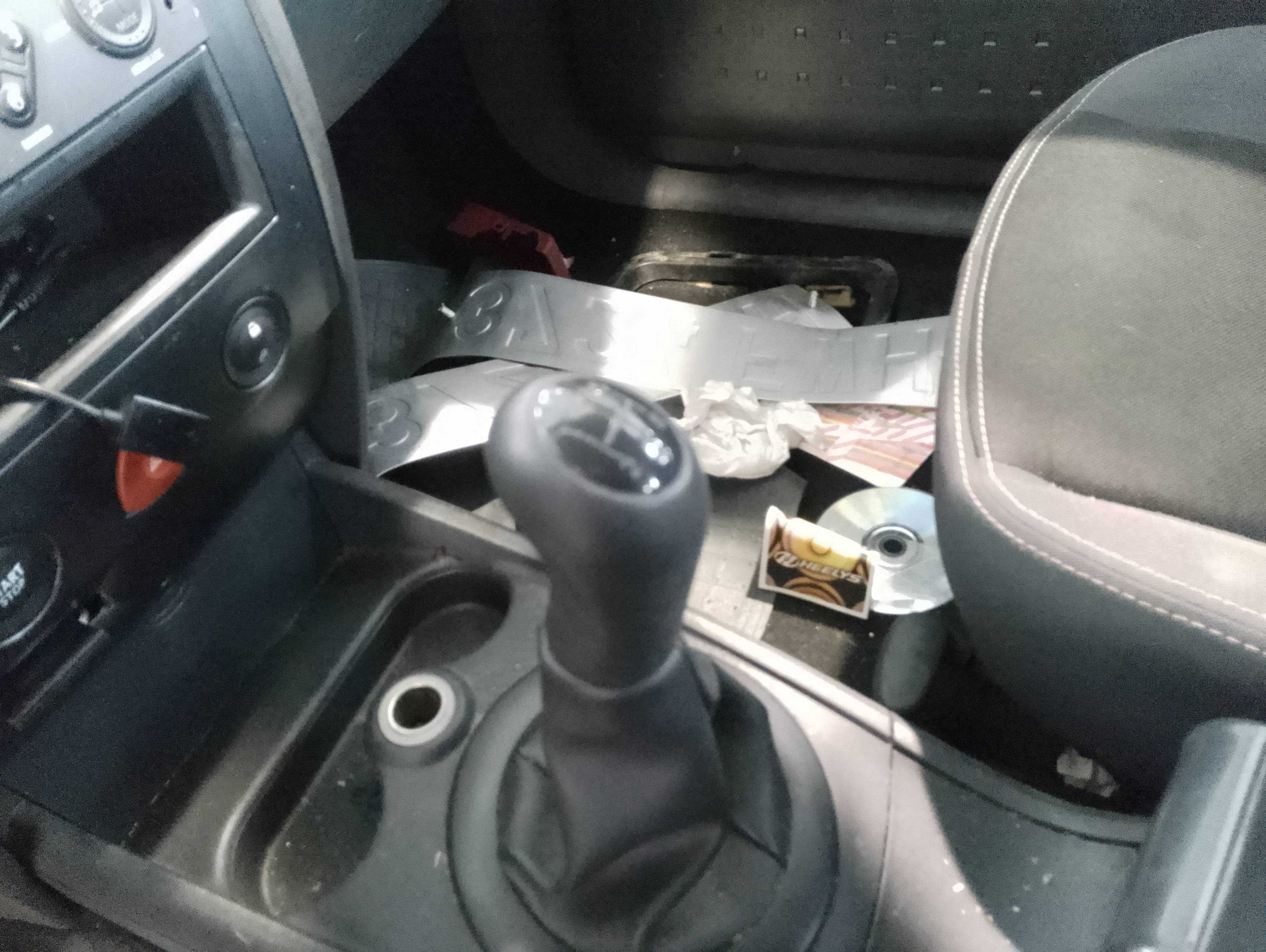Recambio de palanca cambio para renault megane ii classic berlina confort dynamique referencia OEM IAM   