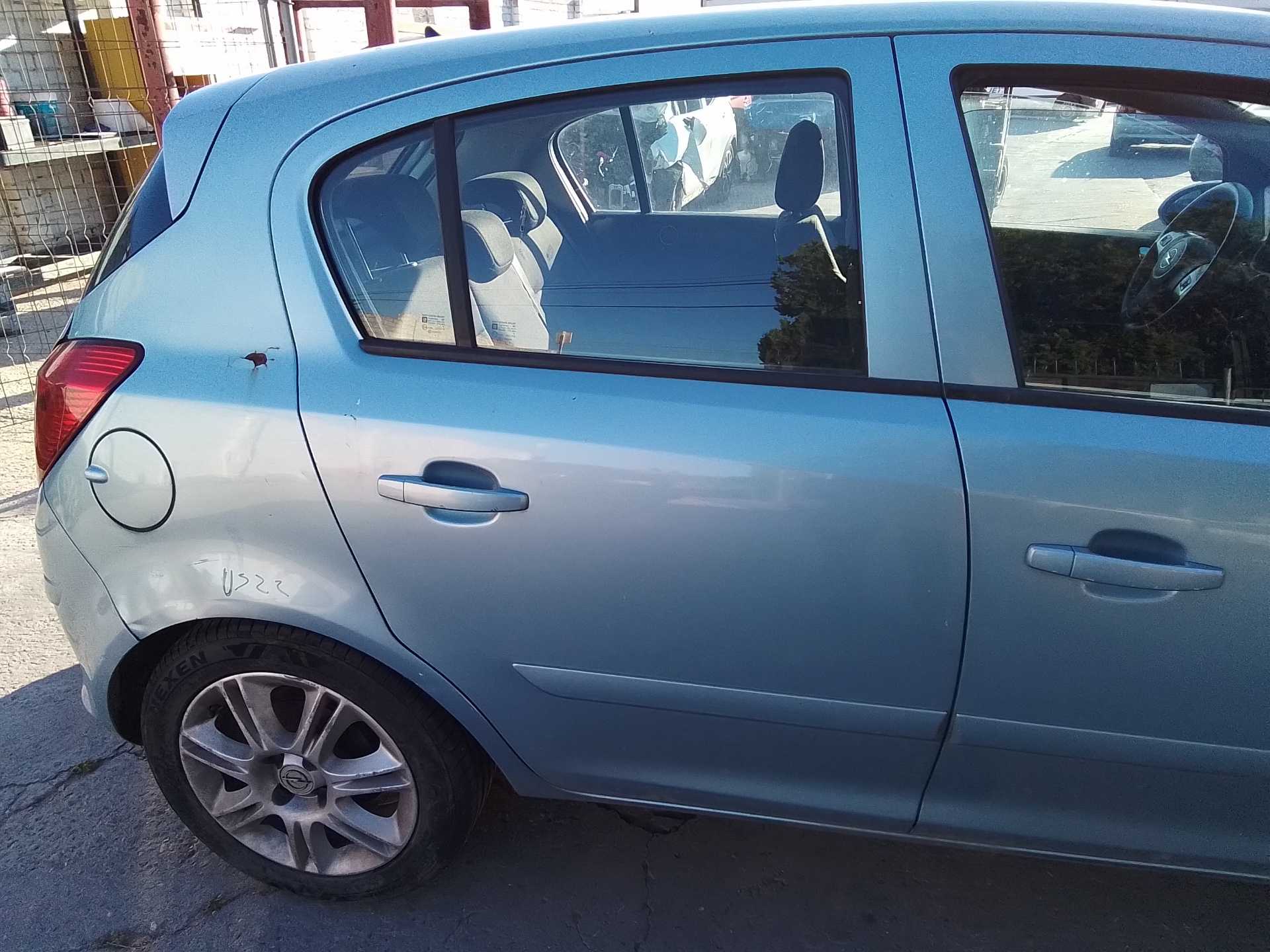 Recambio de puerta trasera derecha para opel corsa d cosmo referencia OEM IAM   