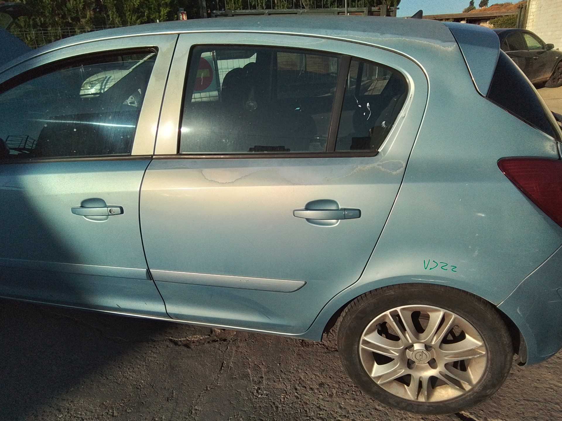 Recambio de puerta trasera izquierda para opel corsa d cosmo referencia OEM IAM   