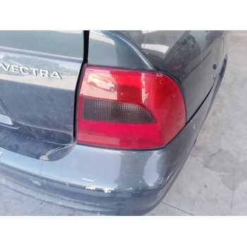 Recambio de piloto trasero derecho para opel vectra b berlina básico referencia OEM IAM   