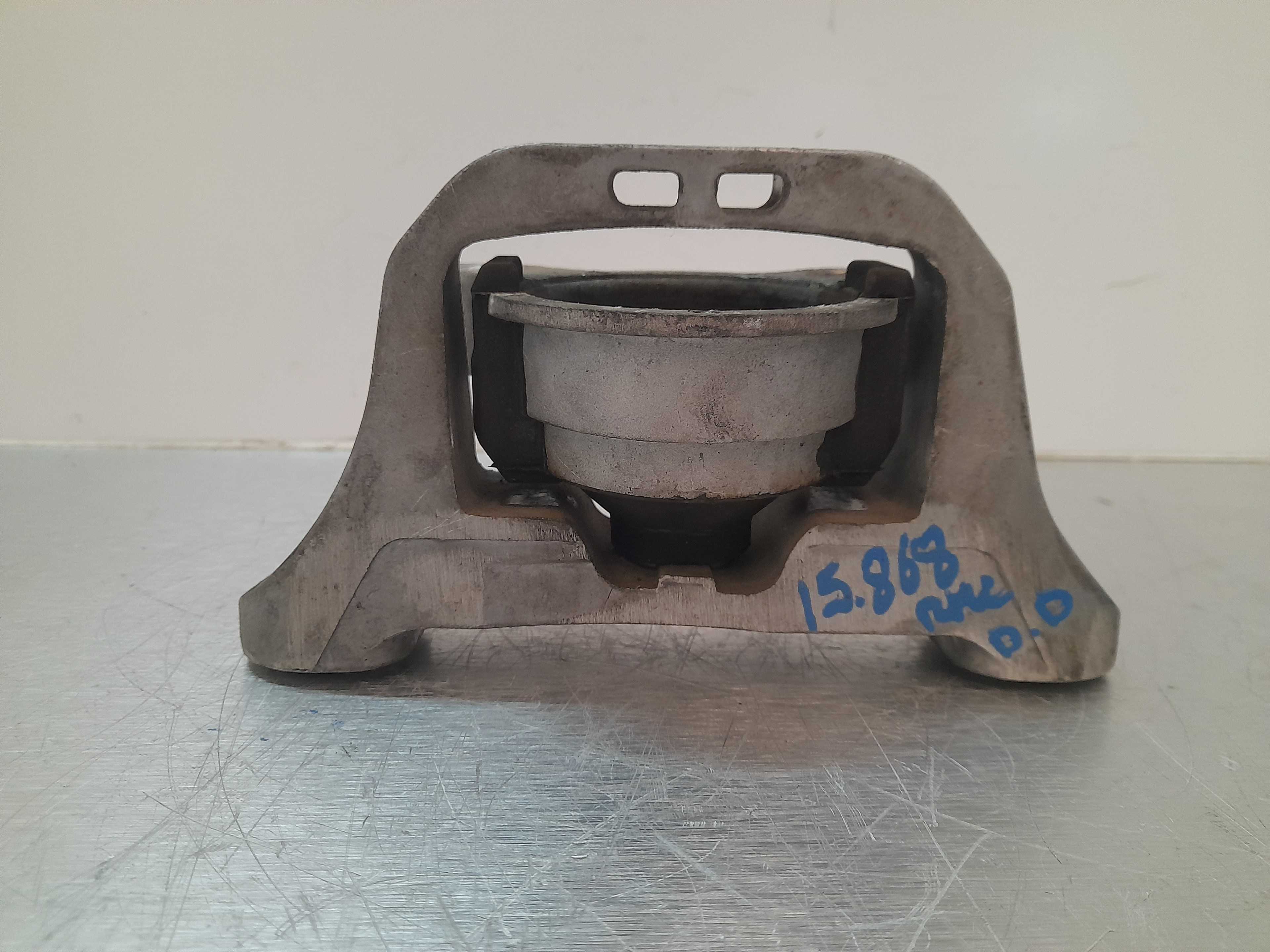 Recambio de soporte motor derecho para ford focus berlina (cak) ambiente referencia OEM IAM   