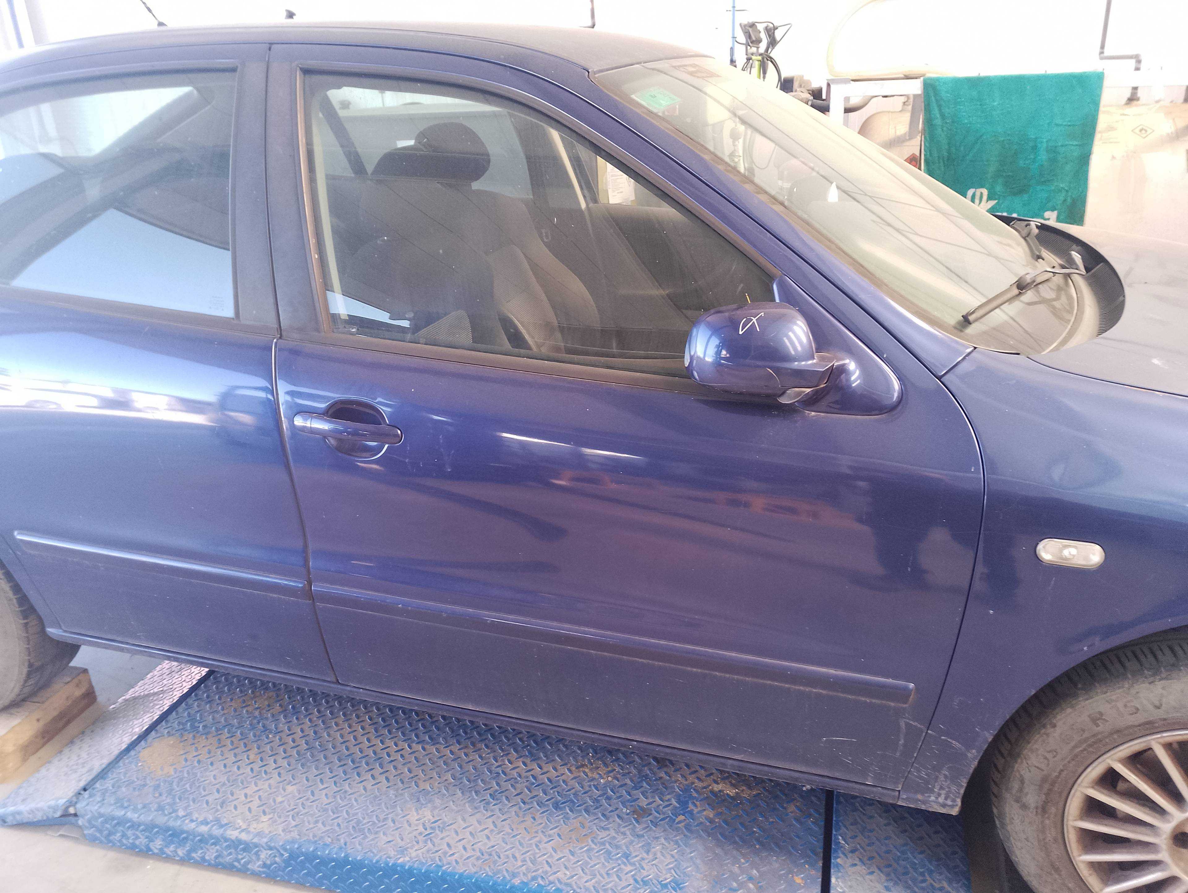 Recambio de puerta delantera derecha para seat leon (1m1) signo referencia OEM IAM   