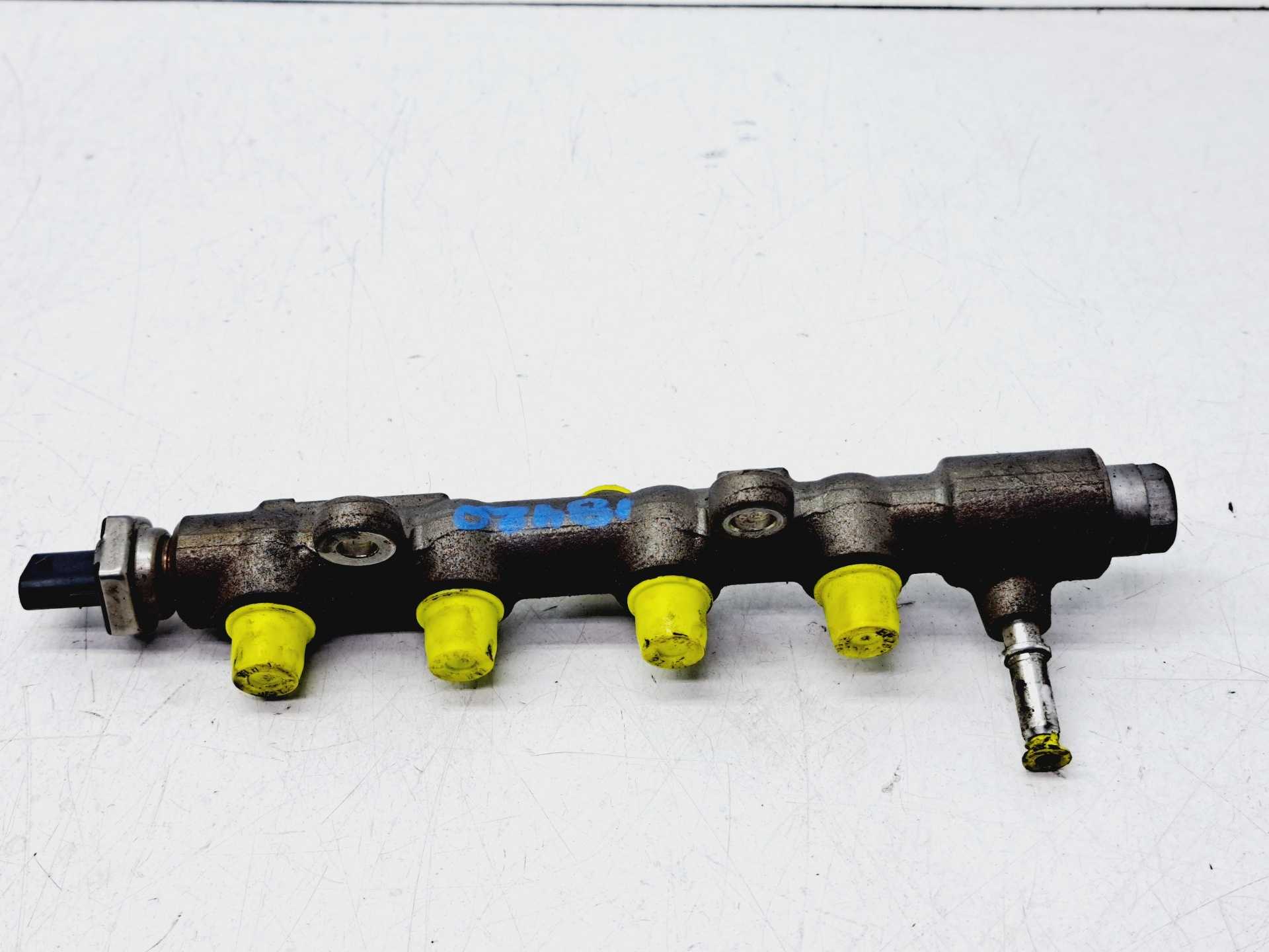 Recambio de rampa inyectora para peugeot 308 sw access referencia OEM IAM 9821399680  