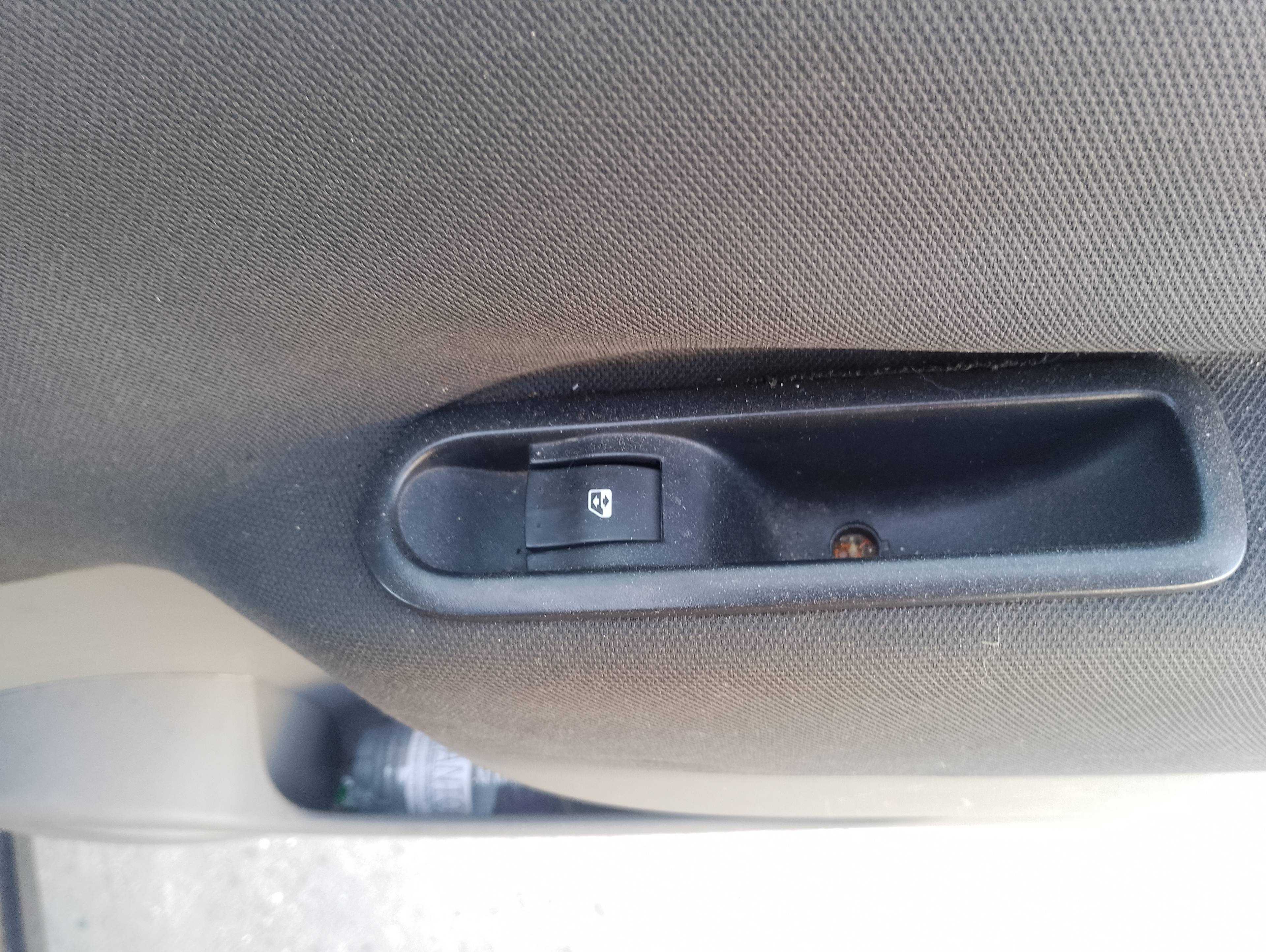 Recambio de mando elevalunas trasero derecho para renault scenic ii authentique referencia OEM IAM   
