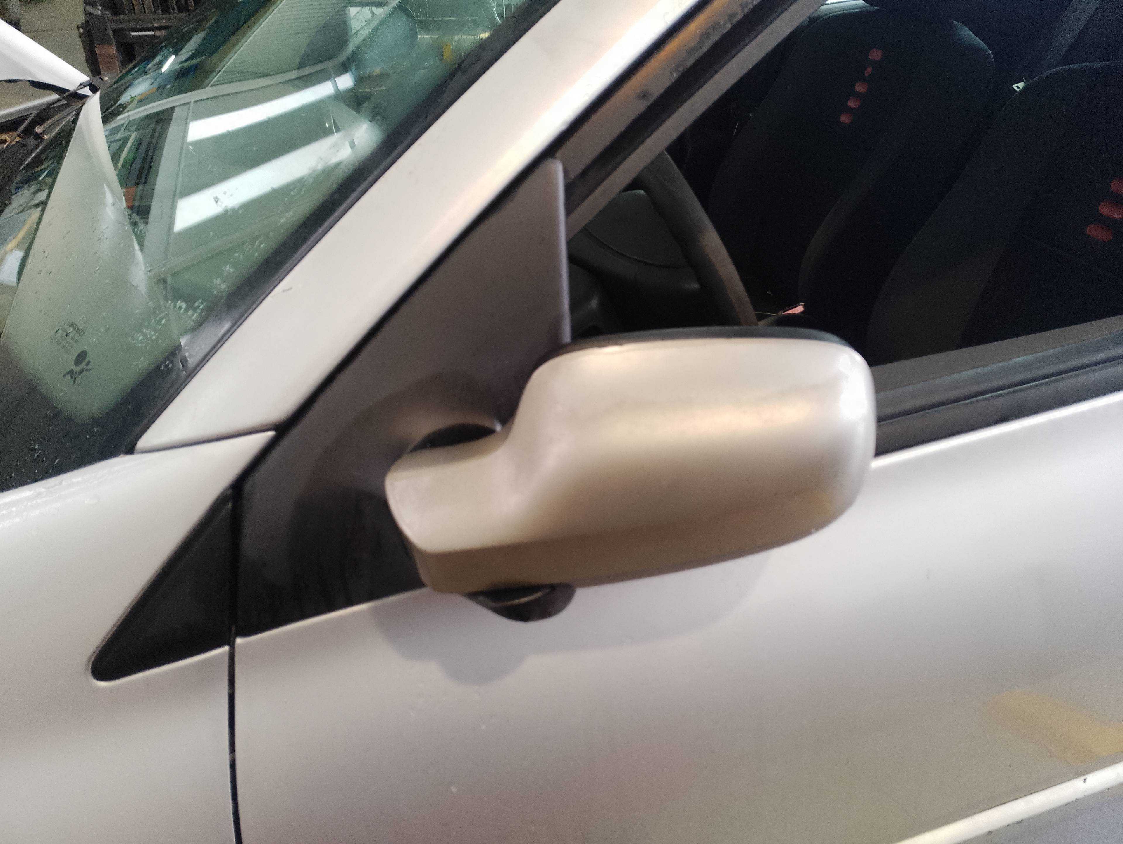 Recambio de retrovisor izquierdo para renault megane ii classic berlina confort dynamique referencia OEM IAM   