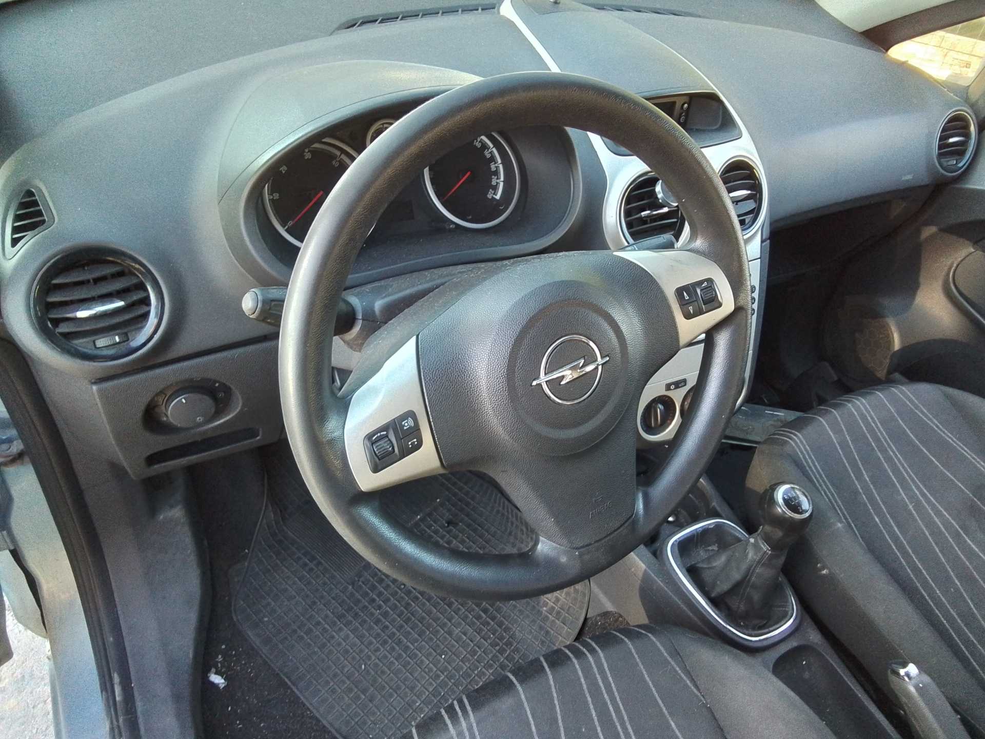 Recambio de volante para opel corsa d cosmo referencia OEM IAM   