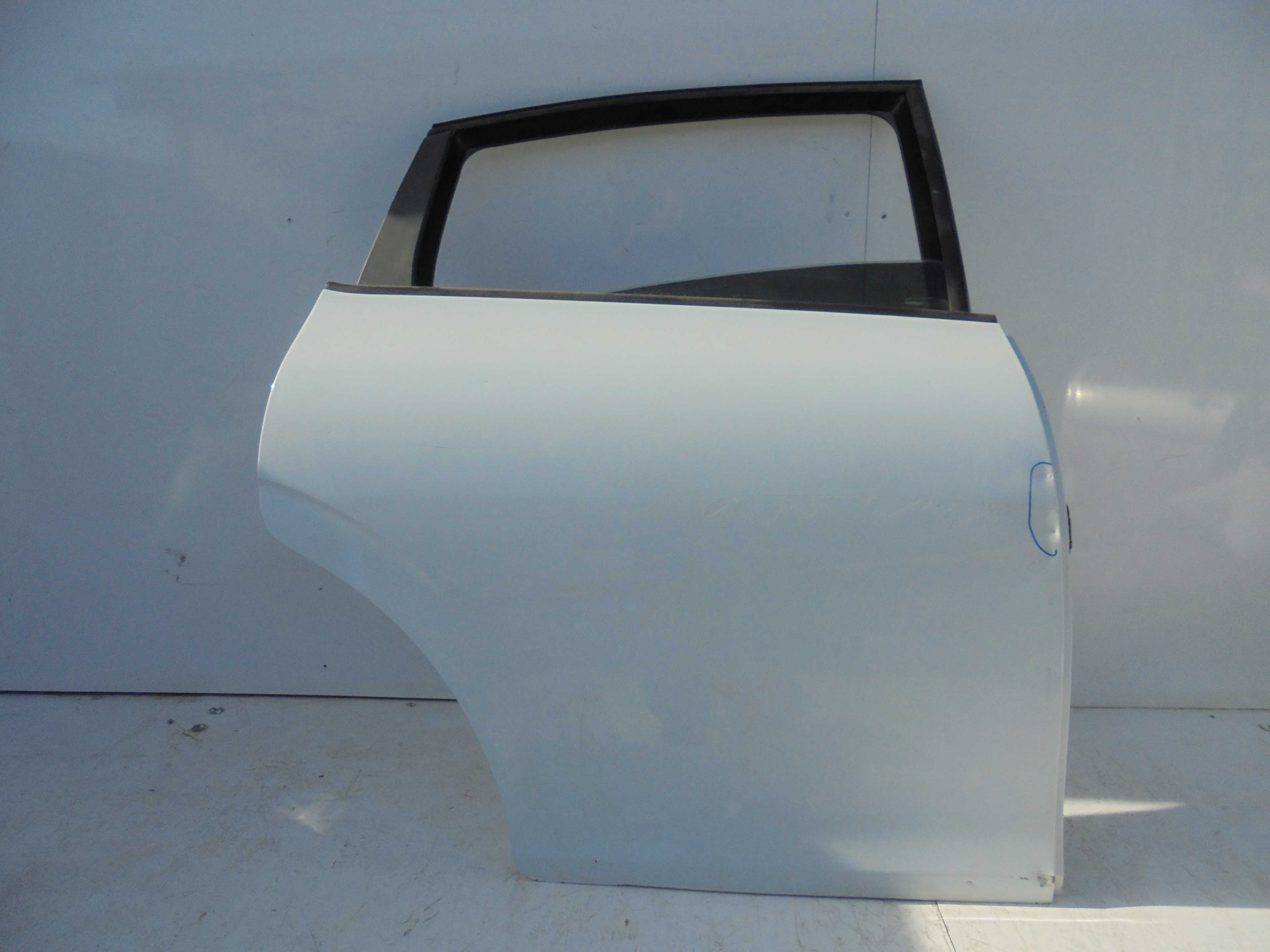 Recambio de puerta trasera derecha para seat leon (1p1) comfort limited referencia OEM IAM   