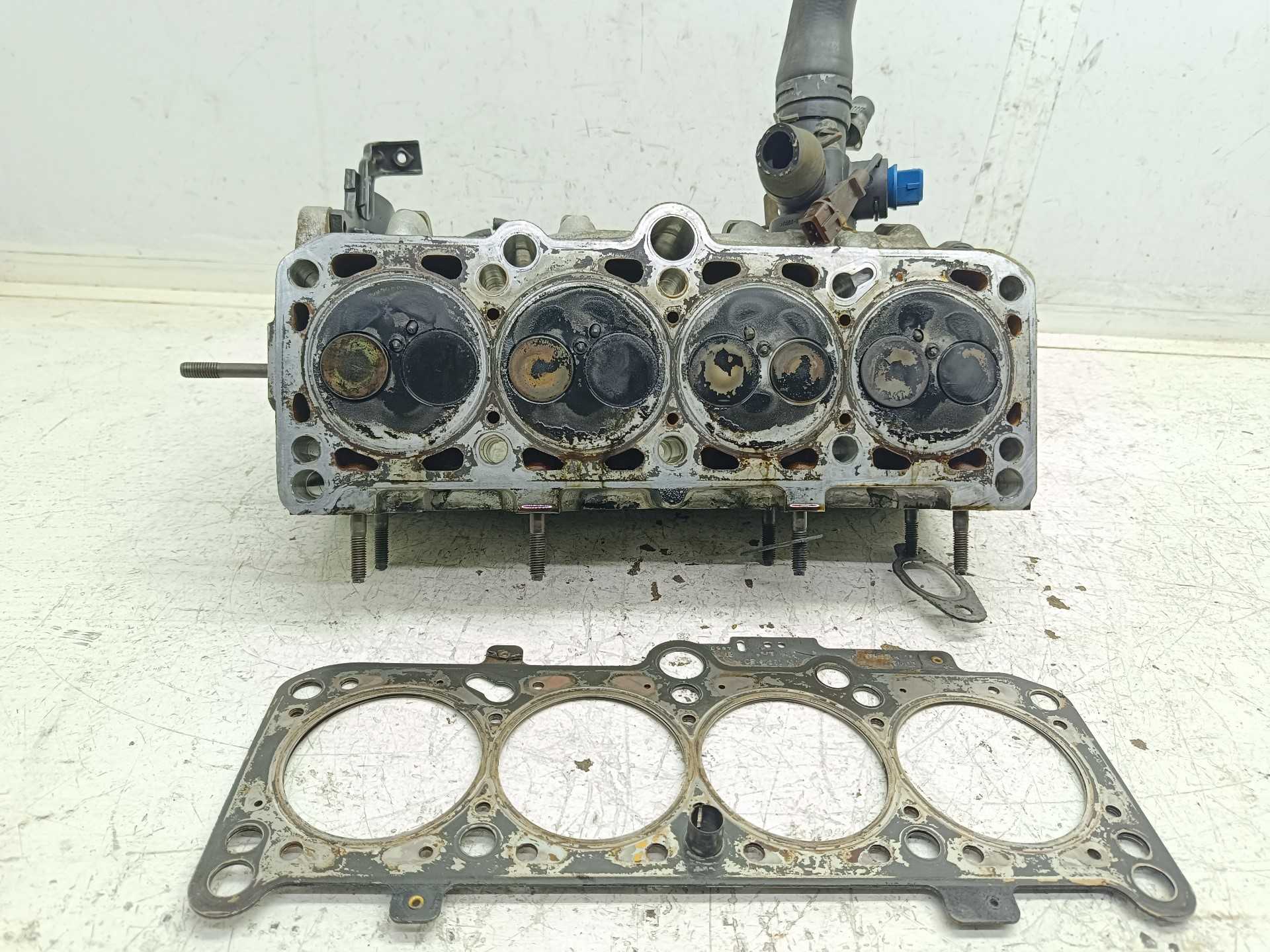 Recambio de culata para volkswagen passat berlina (3b3) referencia OEM IAM 028103373N  