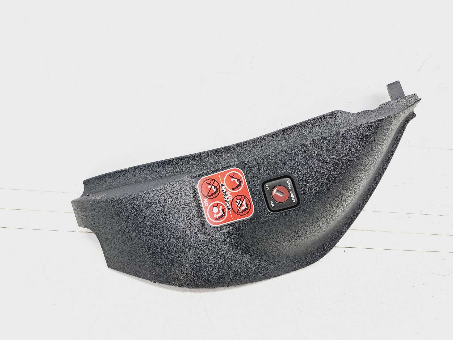 Recambio de moldura interior para citroën berlingo station wagon sx multispace referencia OEM IAM 9680926777 96373205 