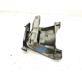 SOPORTE MOTOR DERECHO 4A111210 
