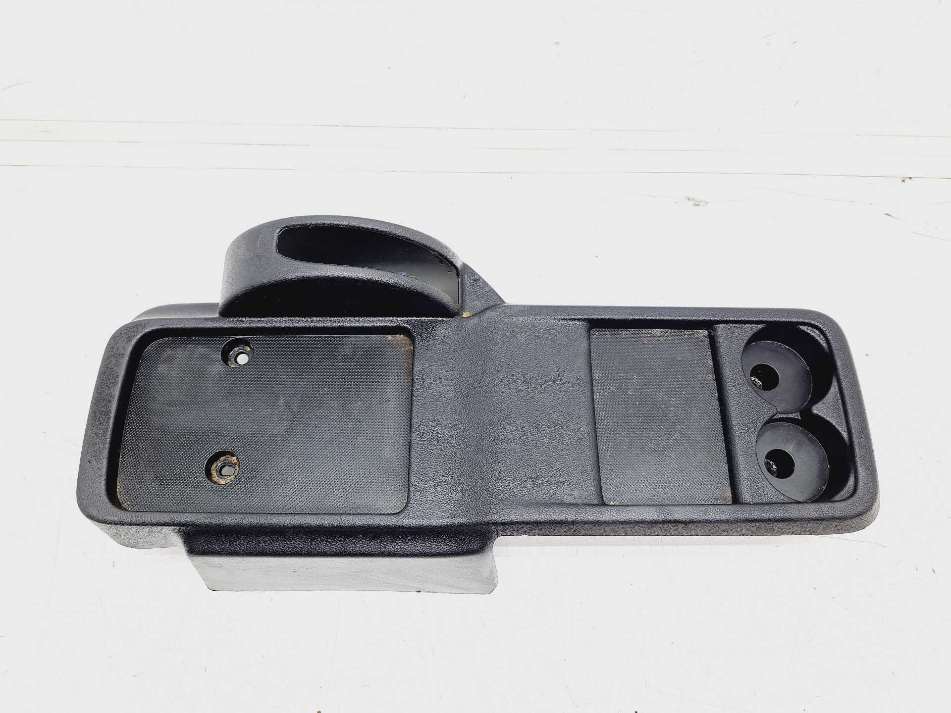 Recambio de consola central para citroën berlingo station wagon sx multispace referencia OEM IAM 9681392077  