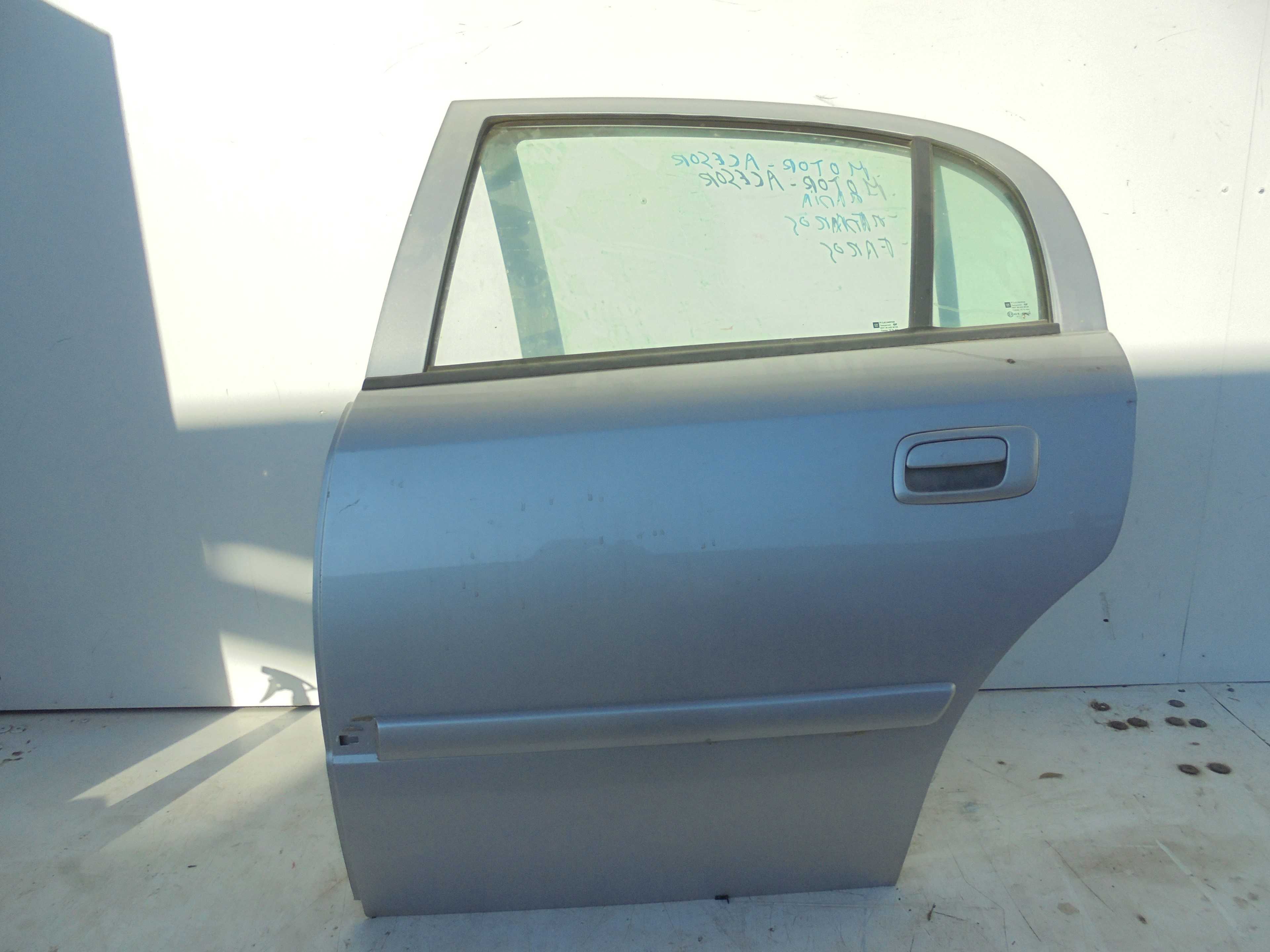 Recambio de puerta trasera izquierda para opel astra g berlina club referencia OEM IAM  9153275 