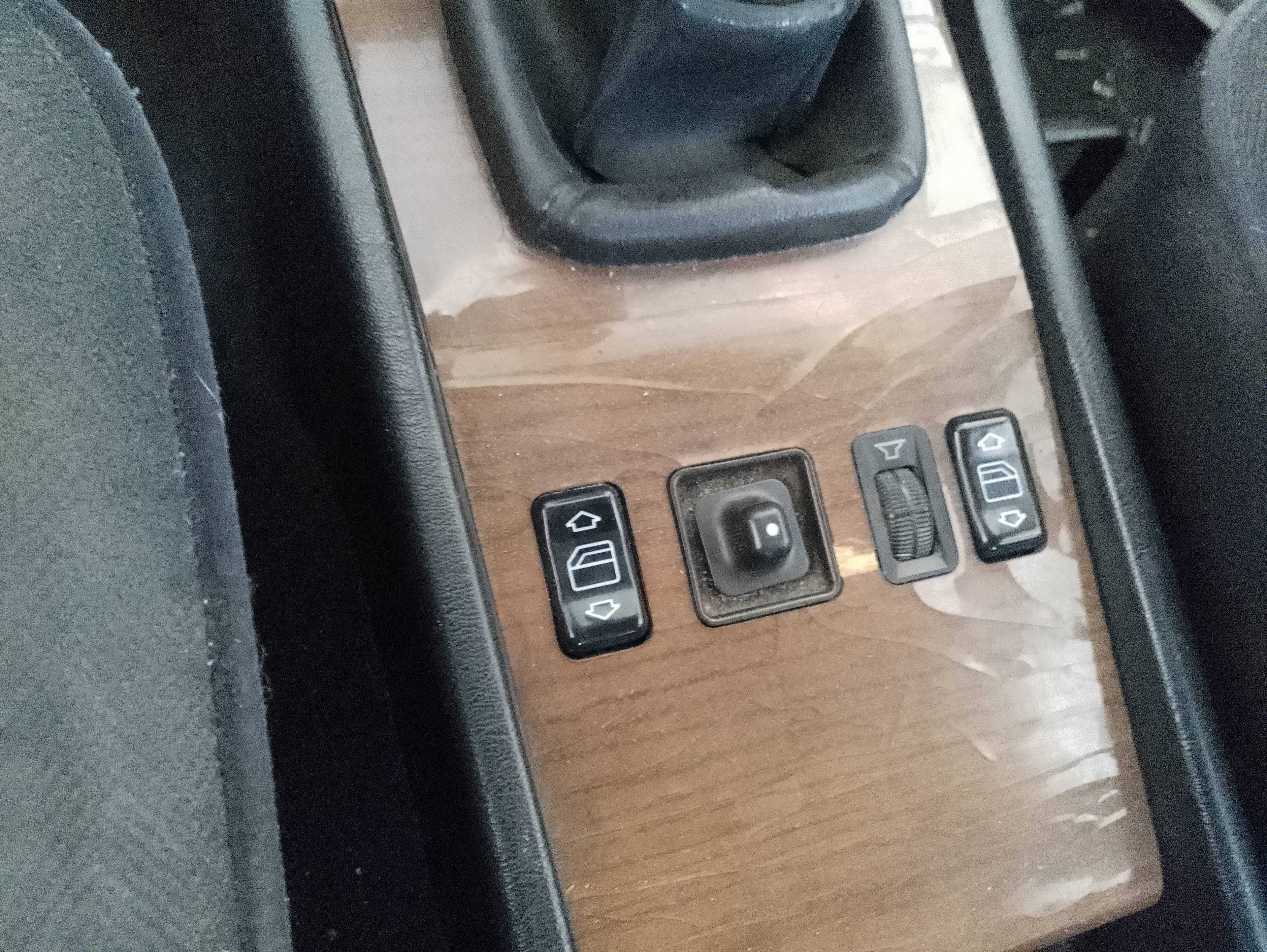 Recambio de mando elevalunas delantero izquierdo para mercedes-benz clase e (w124) berlina d 300 (124.130) referencia OEM IAM   