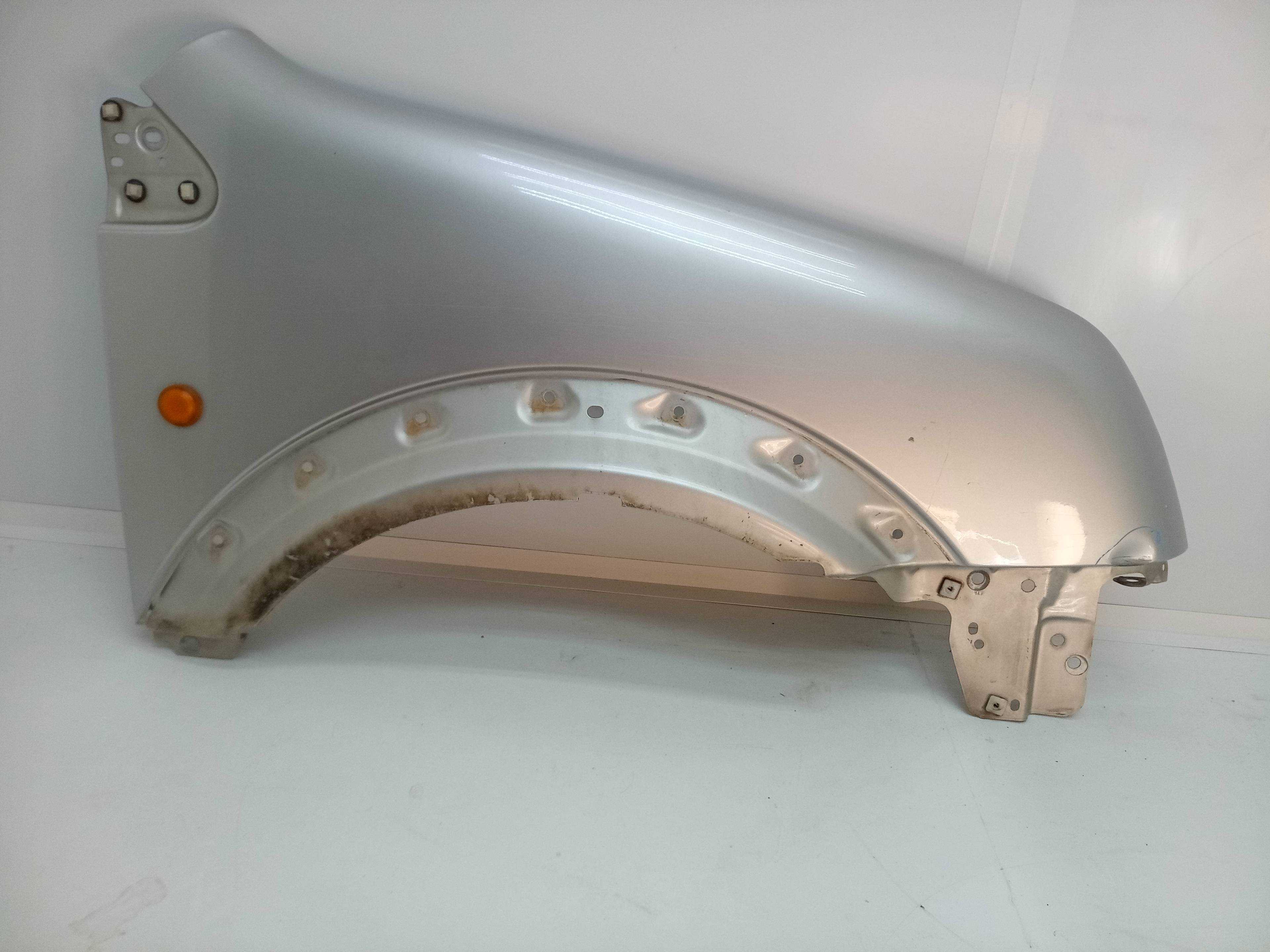 Recambio de aleta delantera derecha para ford transit connect (tc7) 1.8 tdci cat referencia OEM IAM   